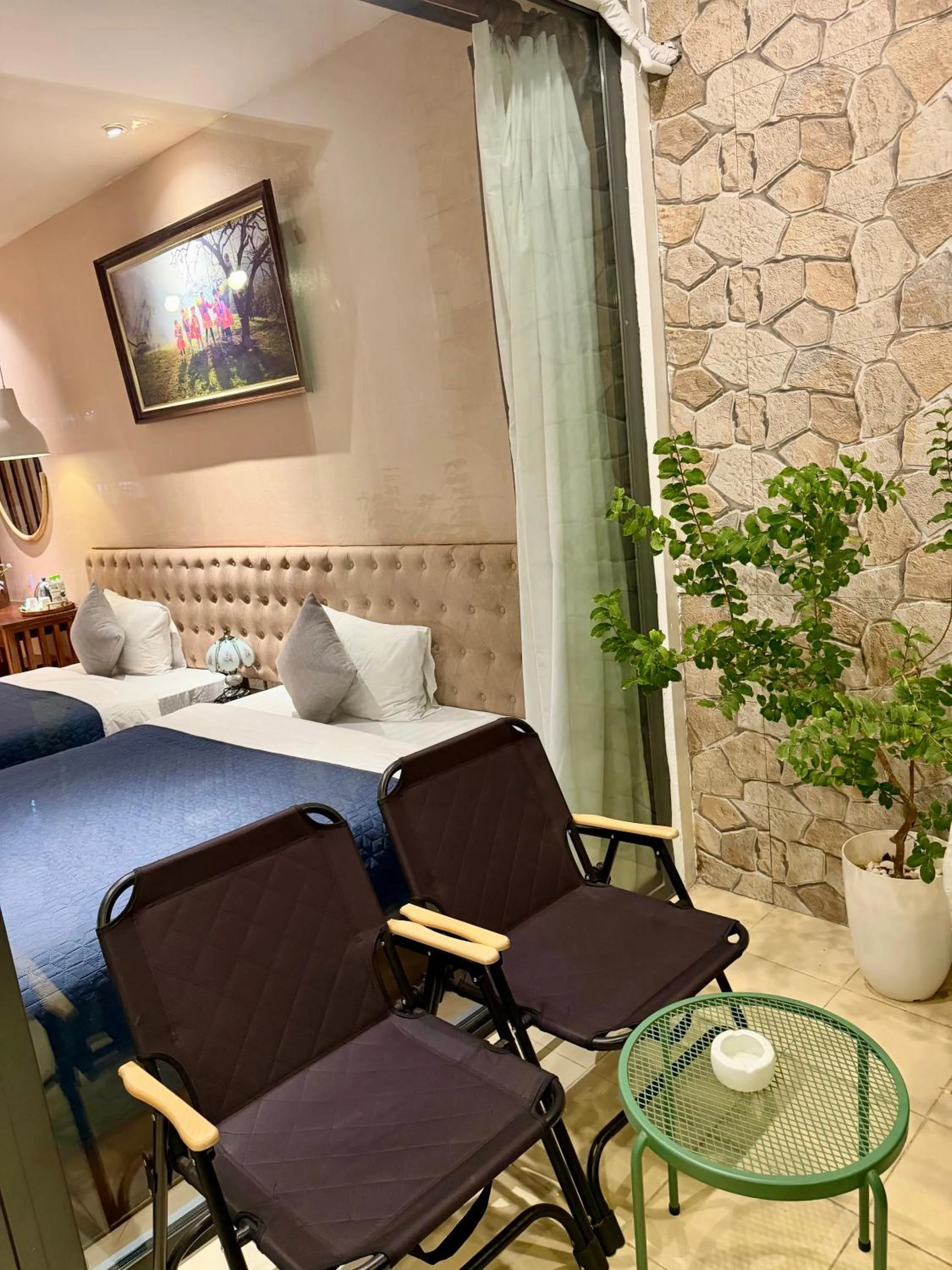 Balcony/Terrace, Bed in Hanoi Street Hotel