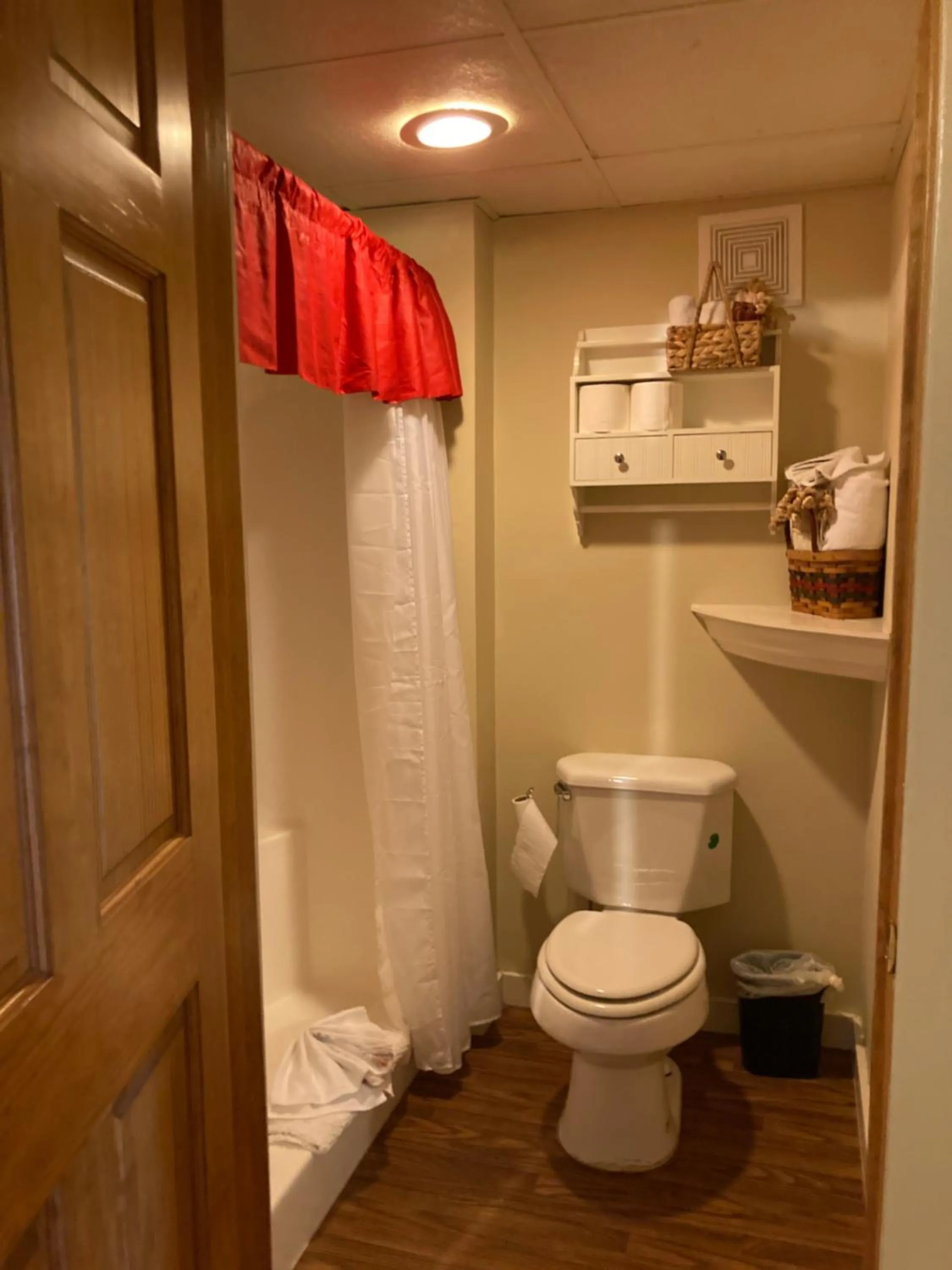 Shower in All Seasons Inn