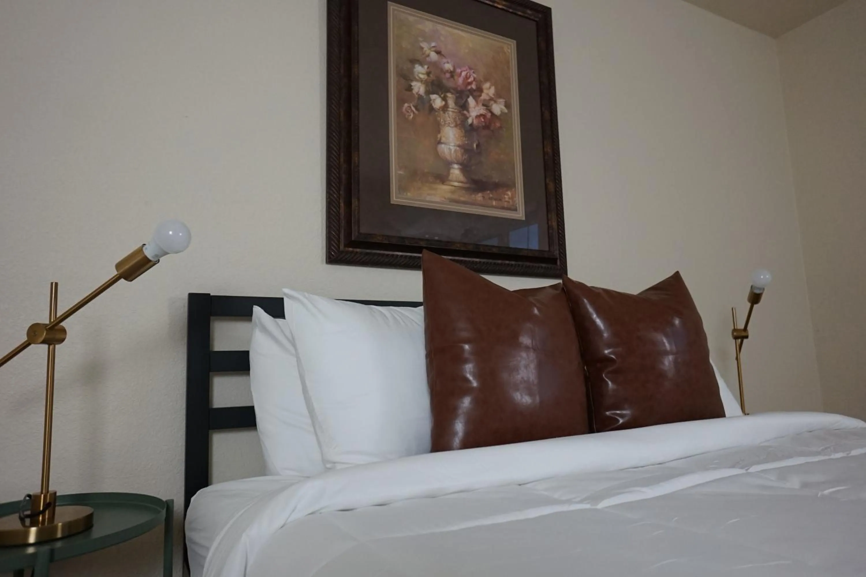 Bedroom, Bed in Sleepover 1BD 1BA Oklahoma City Apartments