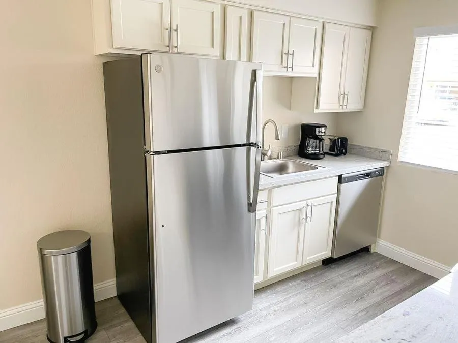 Kitchen or kitchenette in Sleepover 1BD 1BA Oklahoma City Apartments