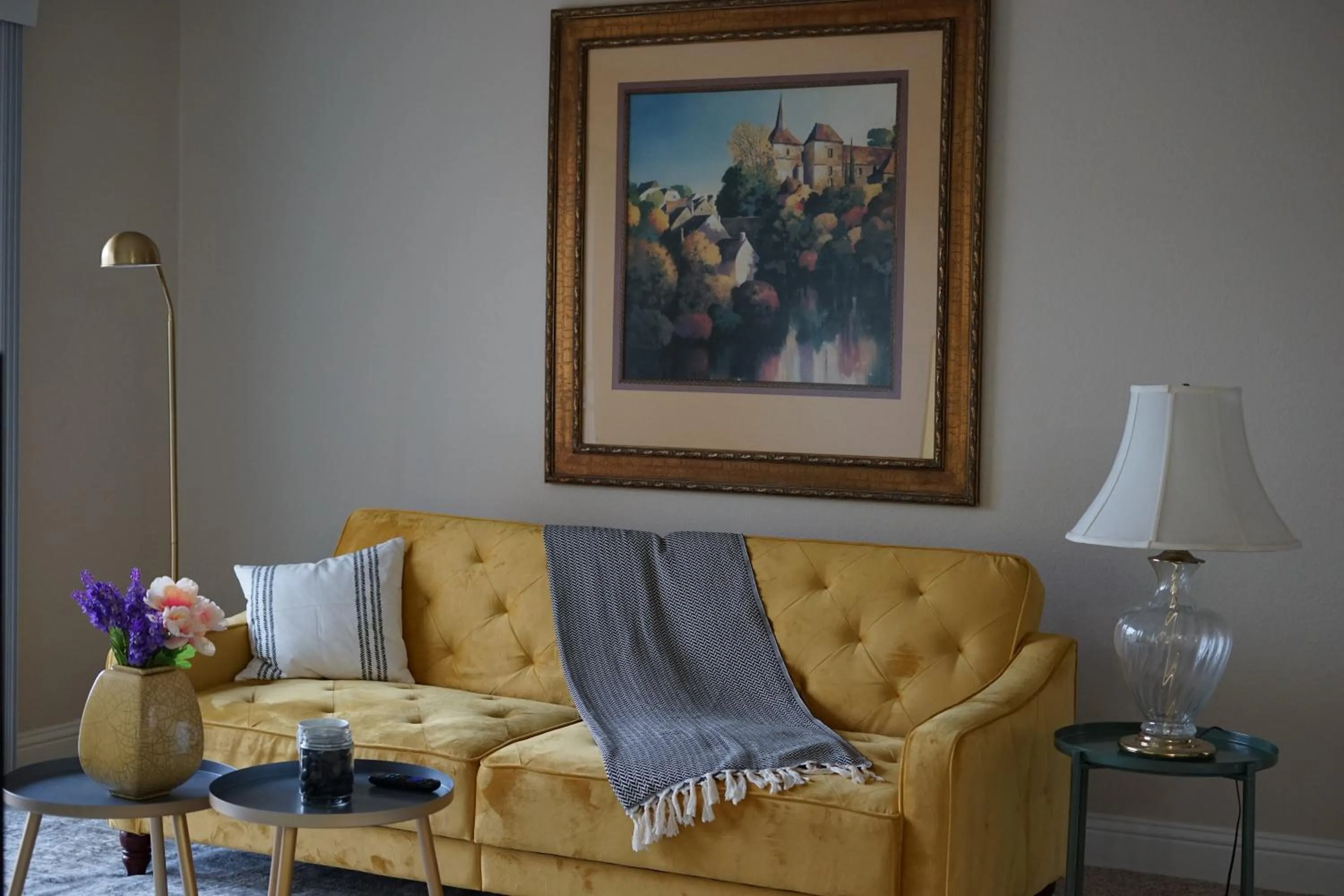 Living room in Sleepover 1BD 1BA Oklahoma City Apartments