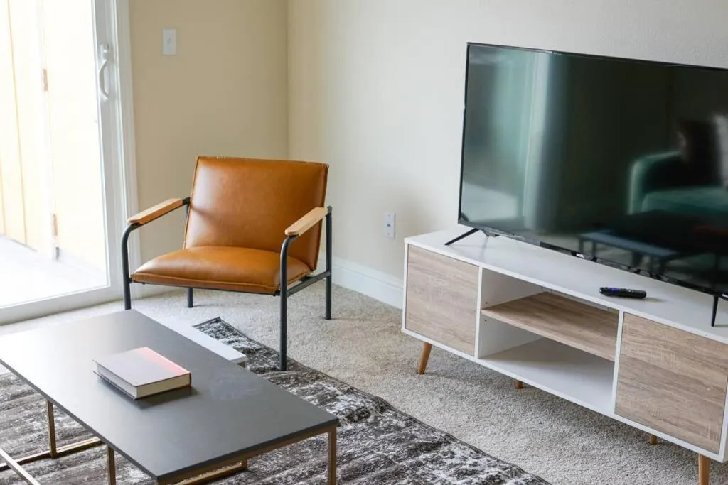 Communal lounge/ TV room in Sleepover 1BD 1BA Oklahoma City Apartments
