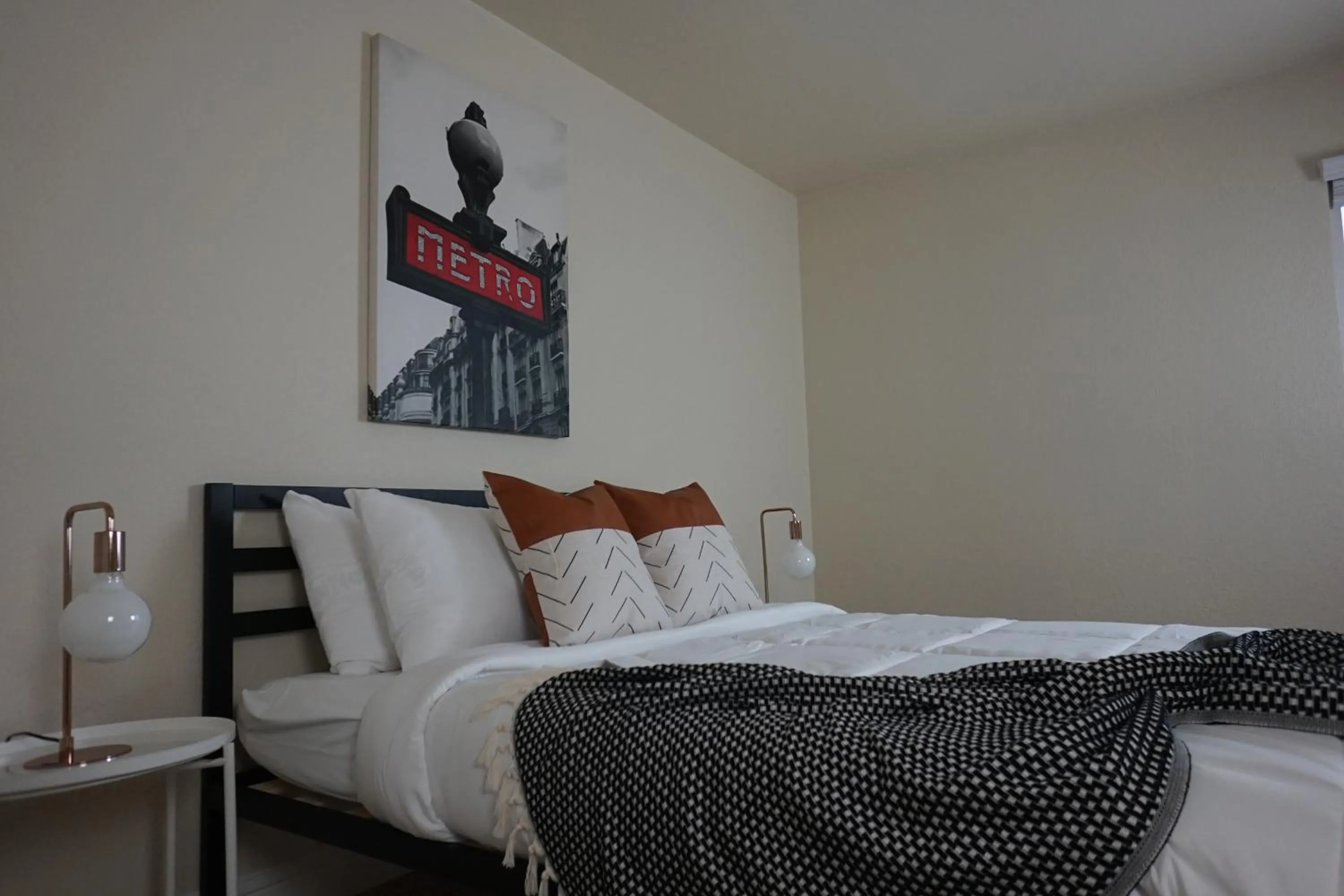 Bedroom, Bed in Sleepover 1BD 1BA Oklahoma City Apartments