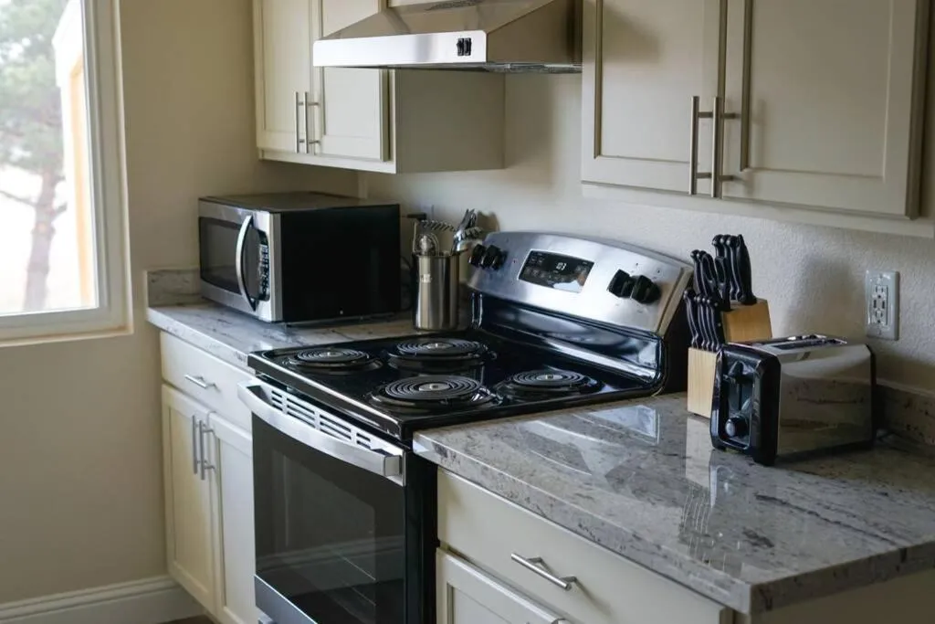 Kitchen or kitchenette in Sleepover 1BD 1BA Oklahoma City Apartments