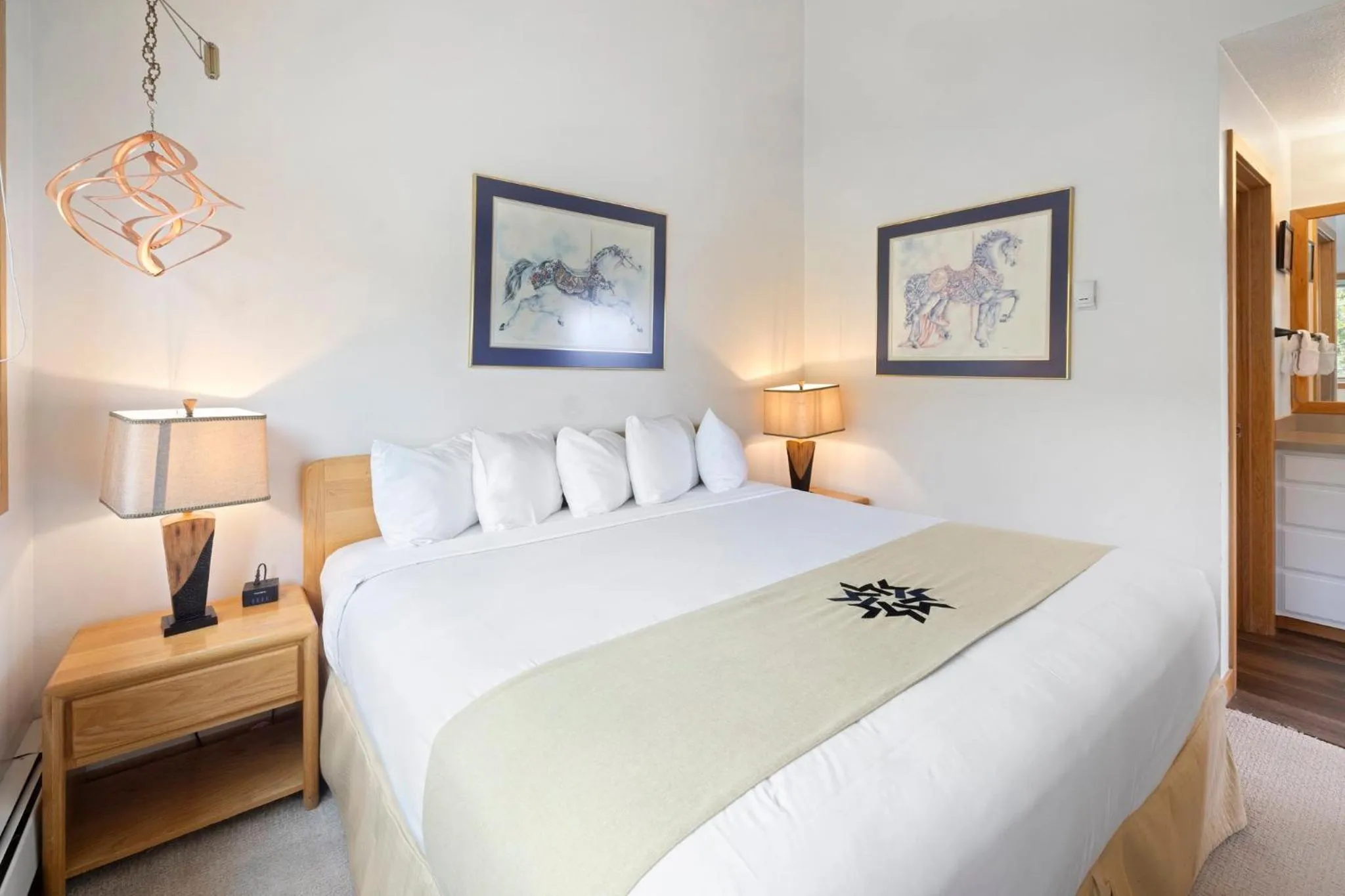 Bedroom, Bed in Lakeside Village by Keystone Resort