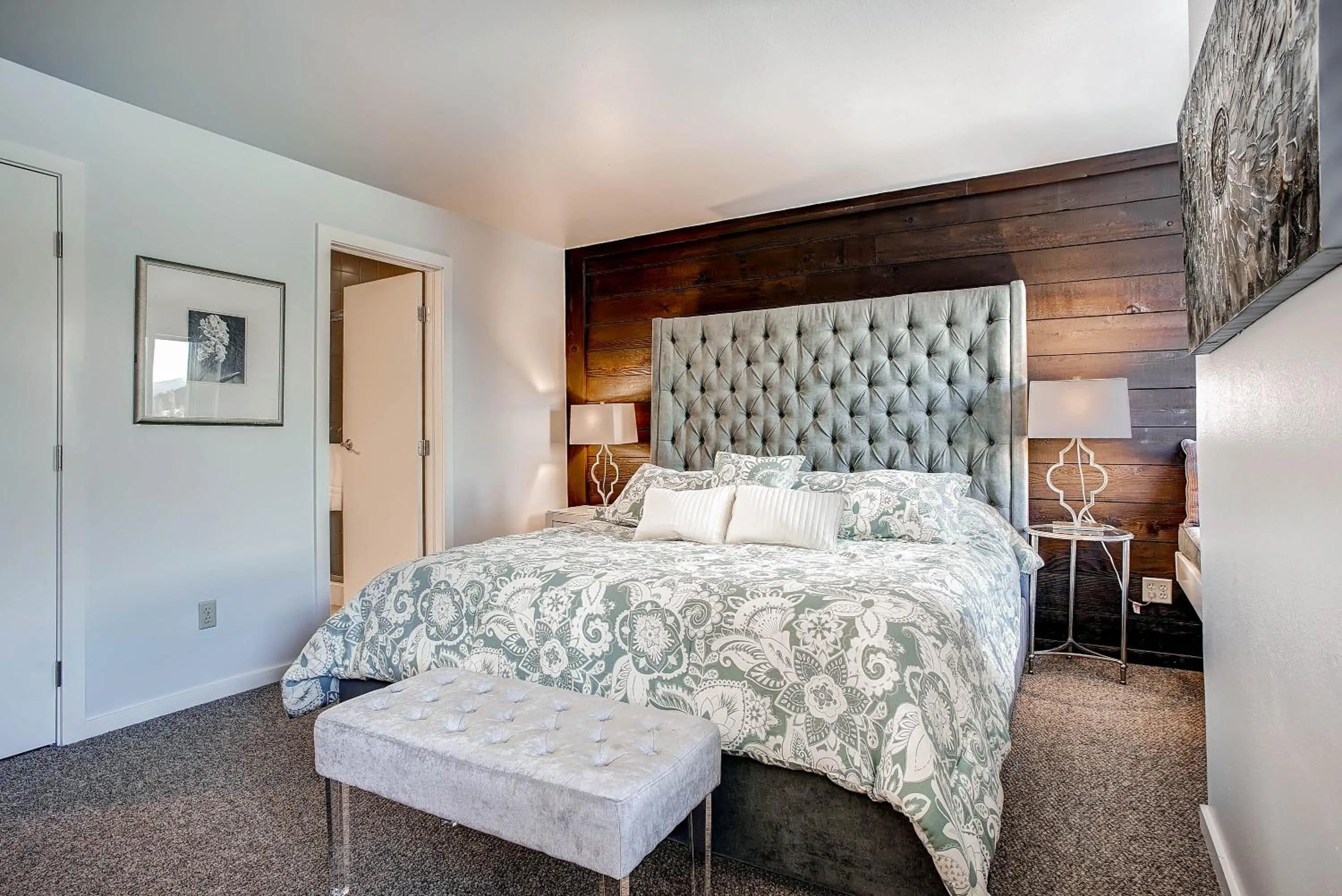 Photo of the whole room, Bed in Lakeside Village by Keystone Resort