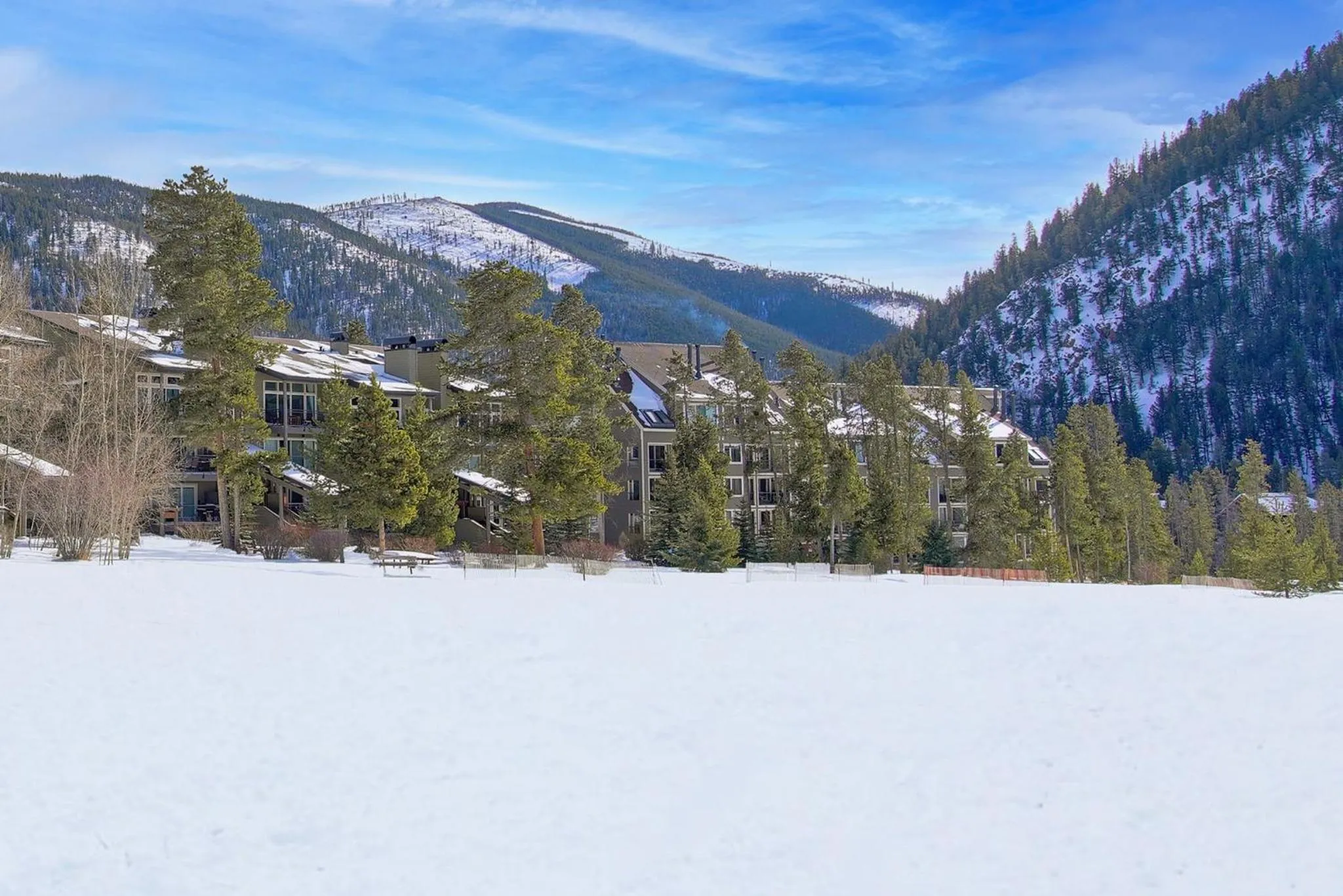 Property building in Evergreen Condominiums by Keystone Resort