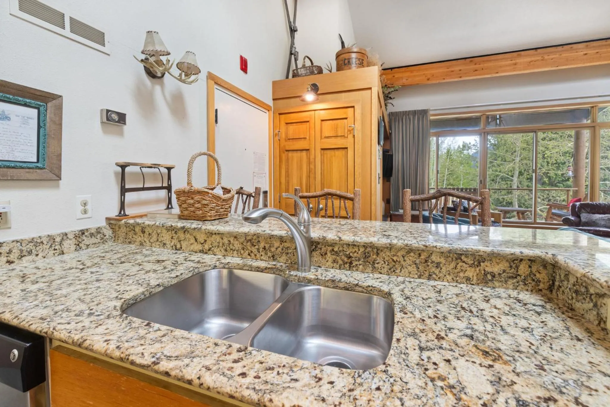 Communal kitchen in Evergreen Condominiums by Keystone Resort