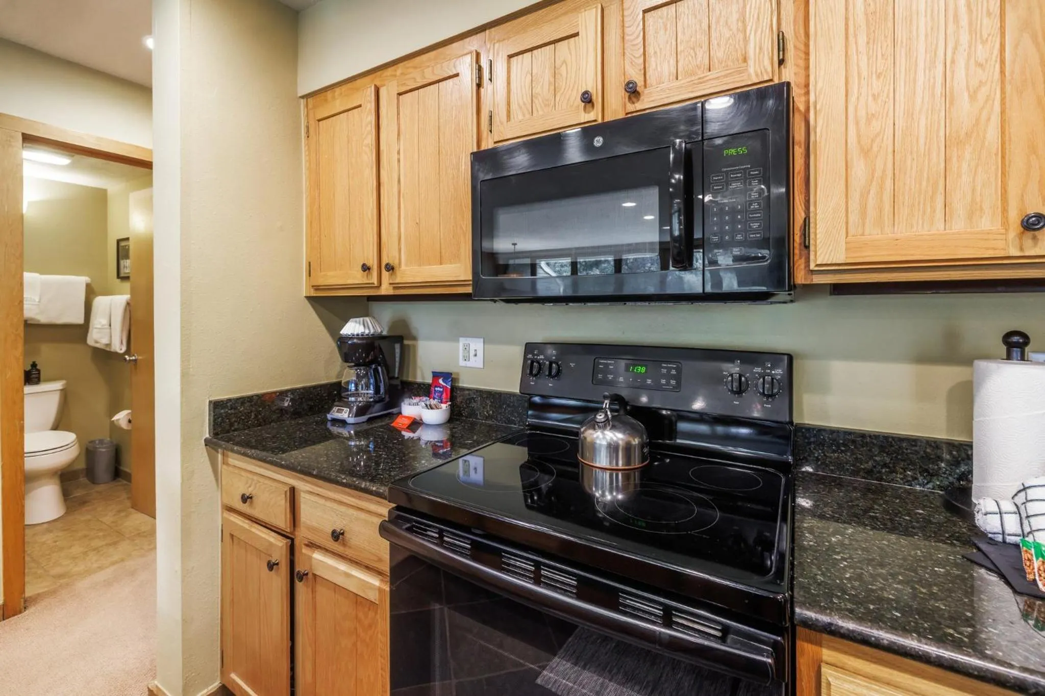 Communal kitchen in Evergreen Condominiums by Keystone Resort