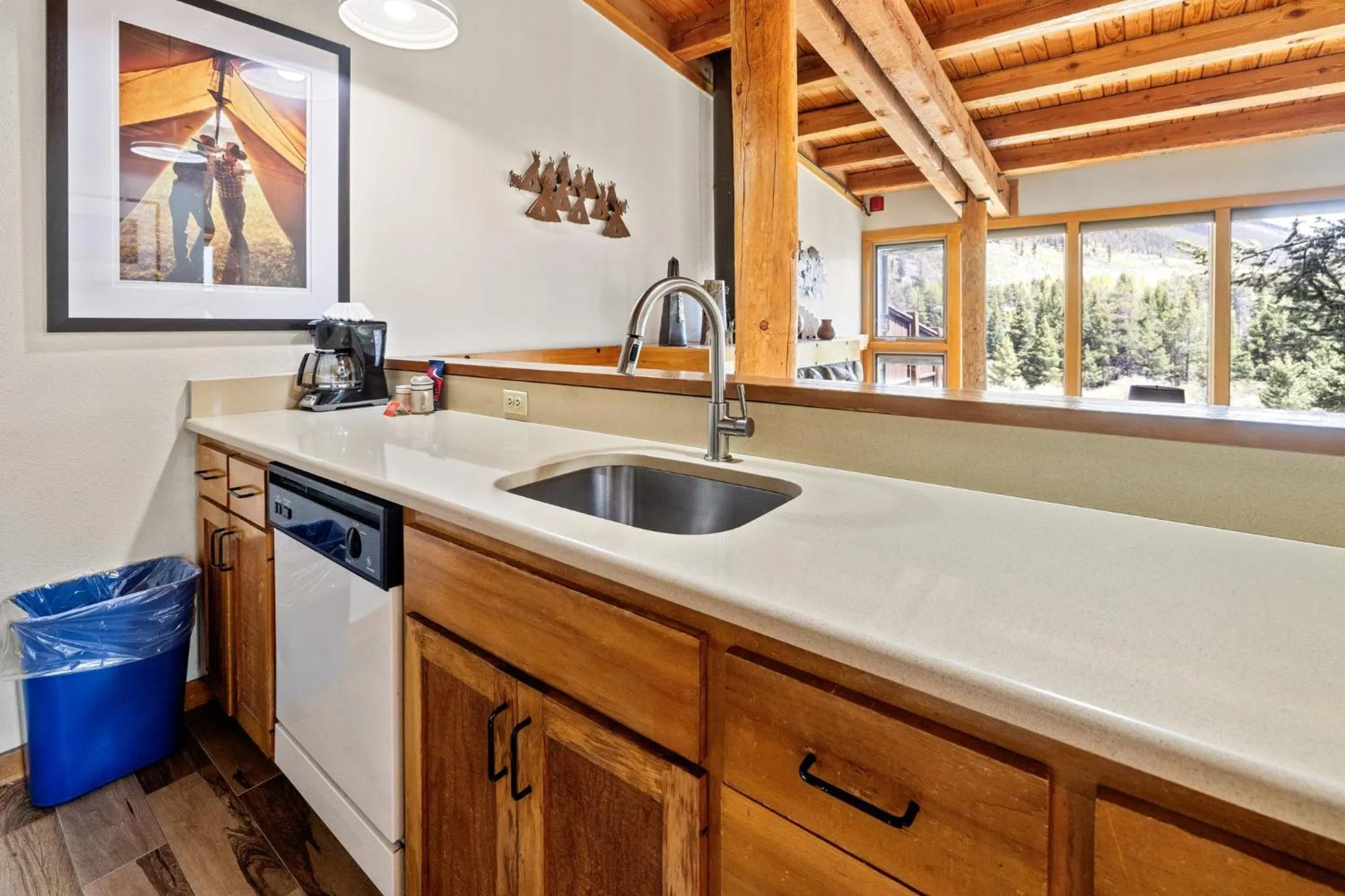 Communal kitchen in Evergreen Condominiums by Keystone Resort