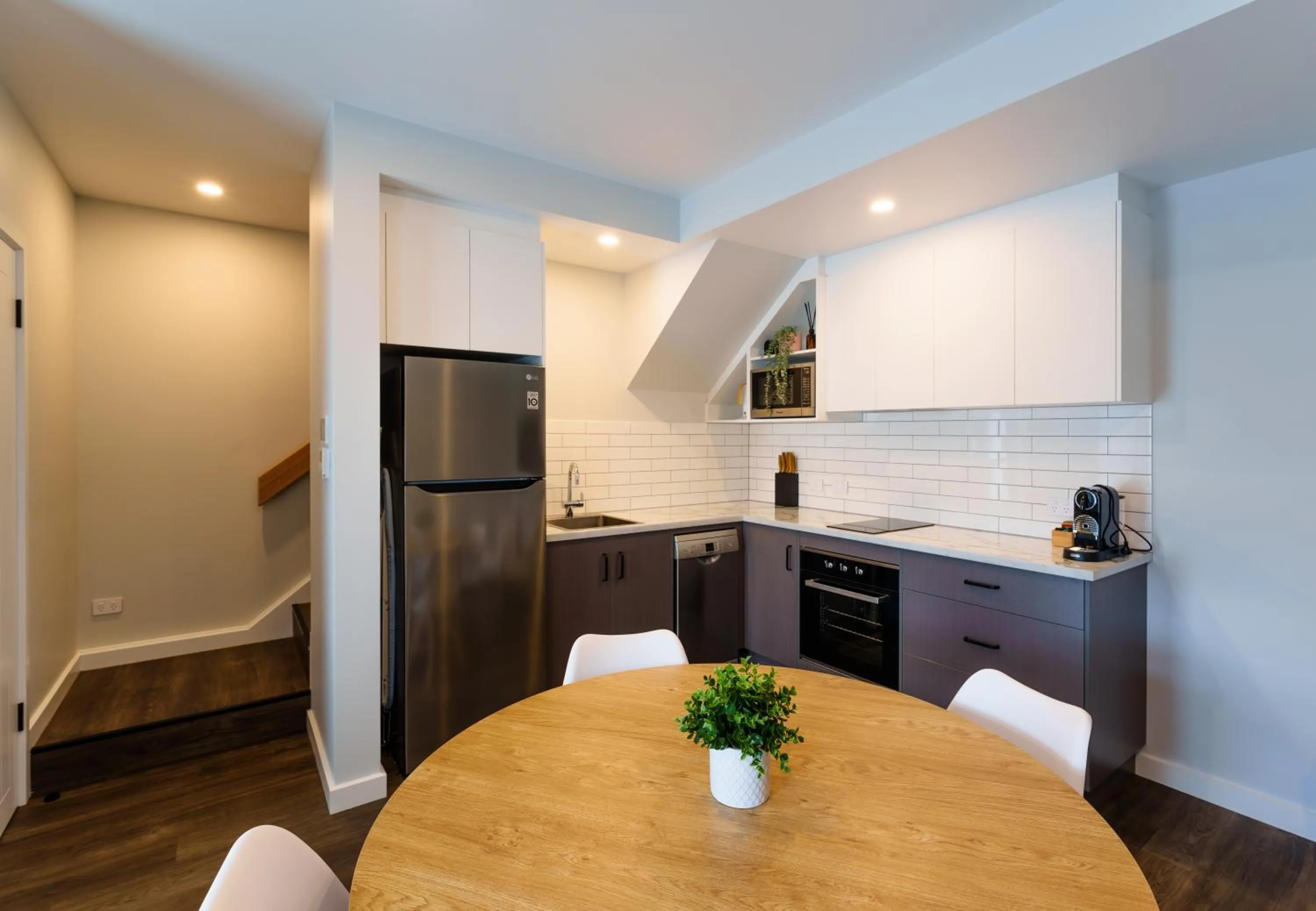 Kitchen or kitchenette in Aberdeen Lane