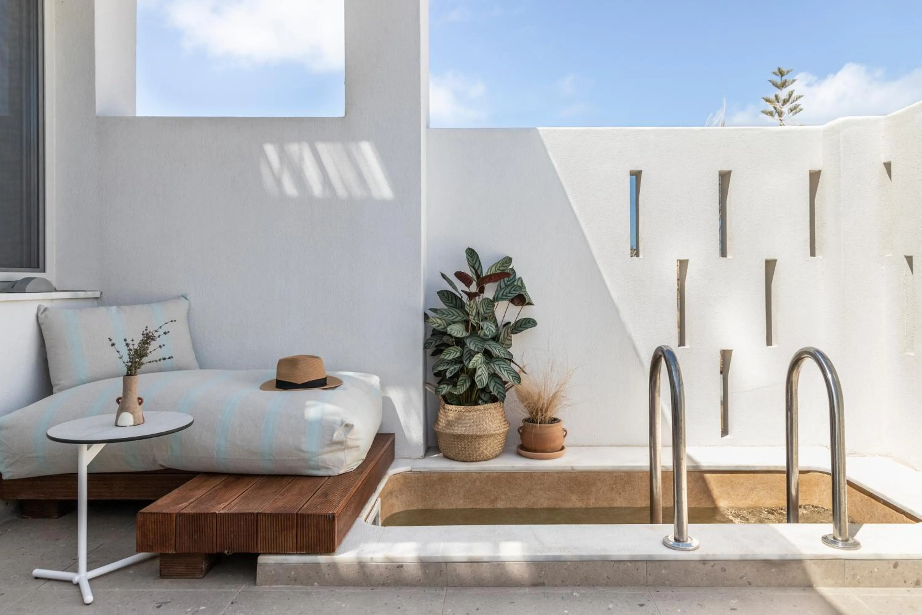 Day in ALERÓ Seaside Skyros Resort