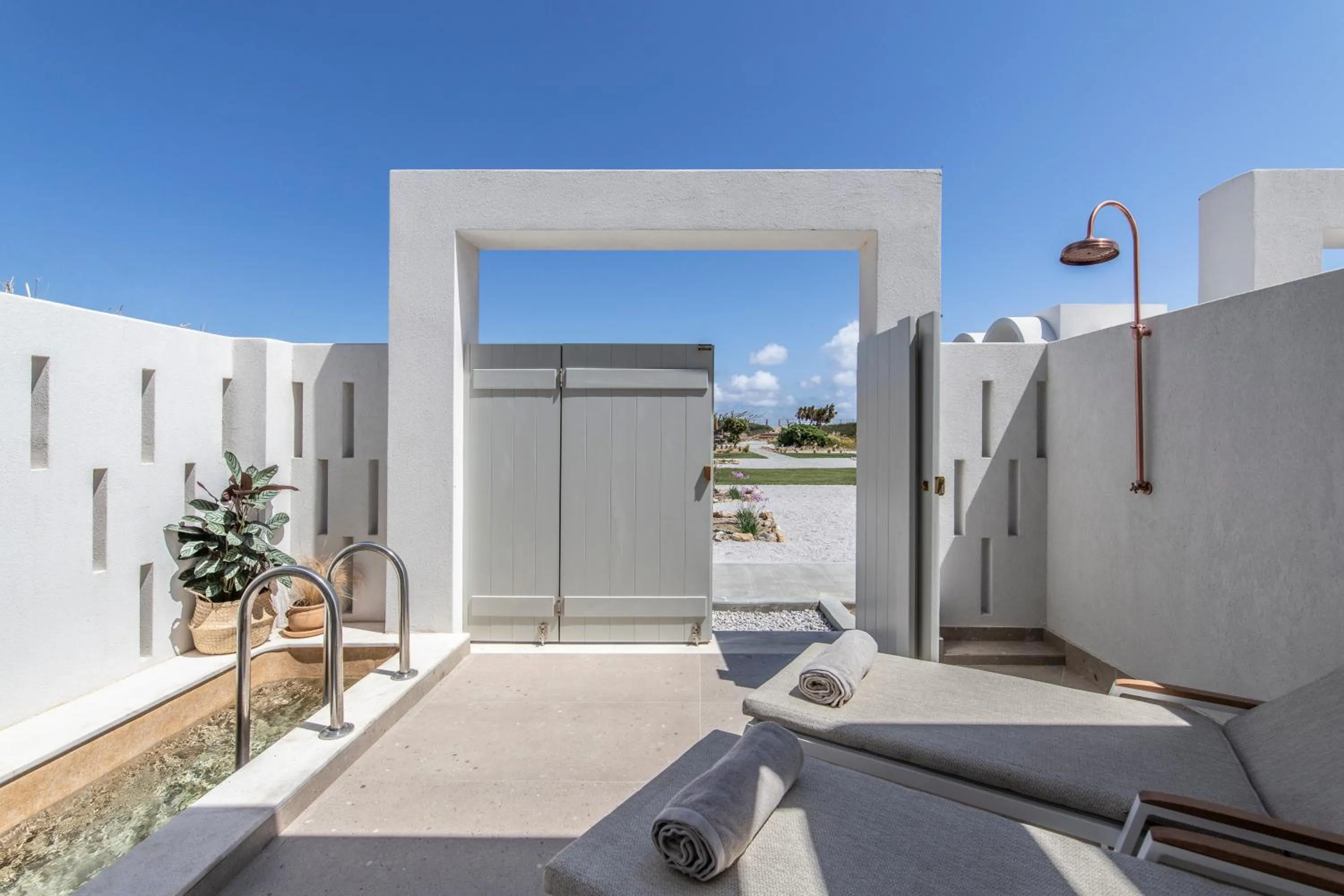 Patio in ALERÓ Seaside Skyros Resort