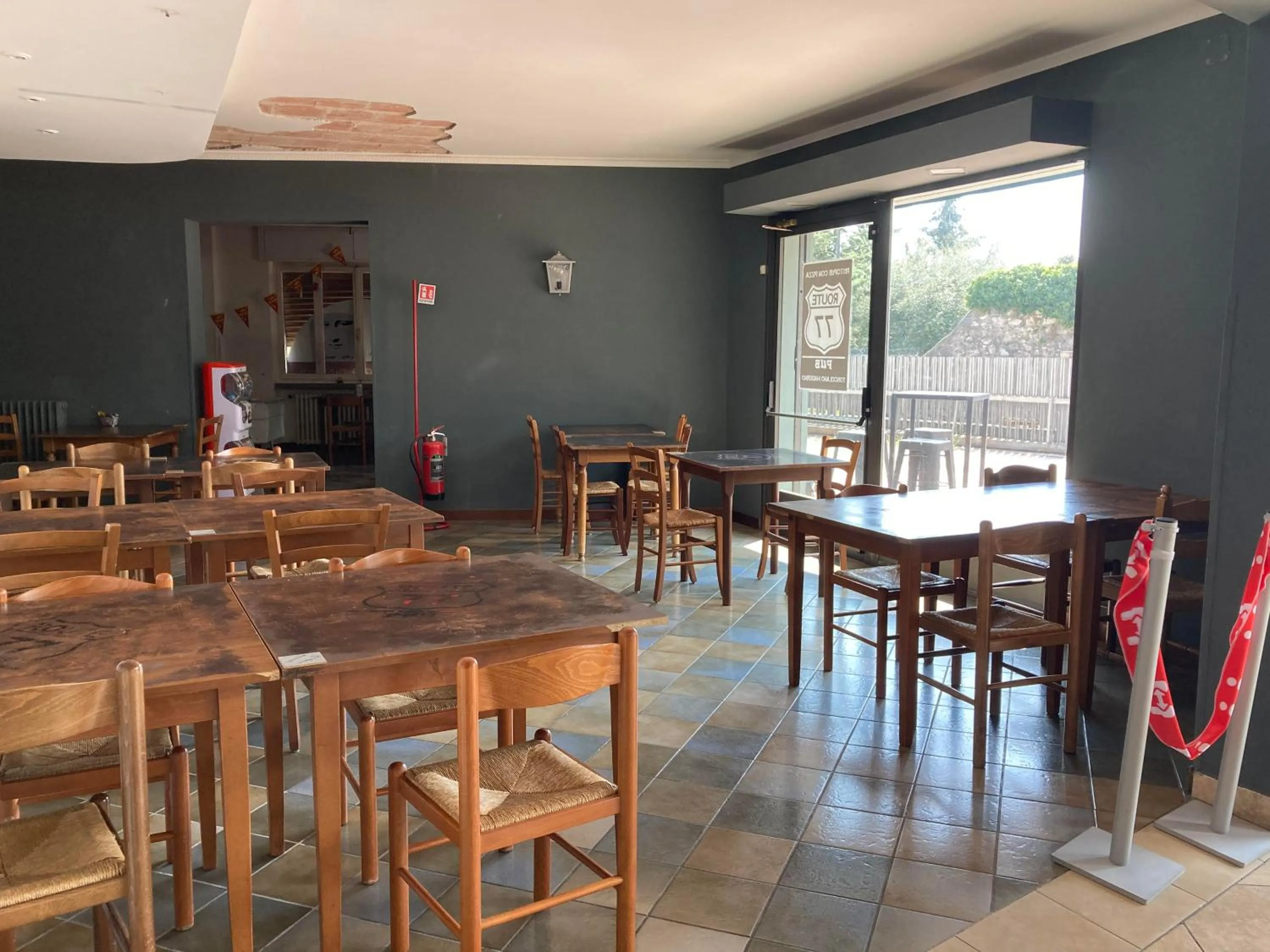 Restaurant/places to eat in Route77 hostel