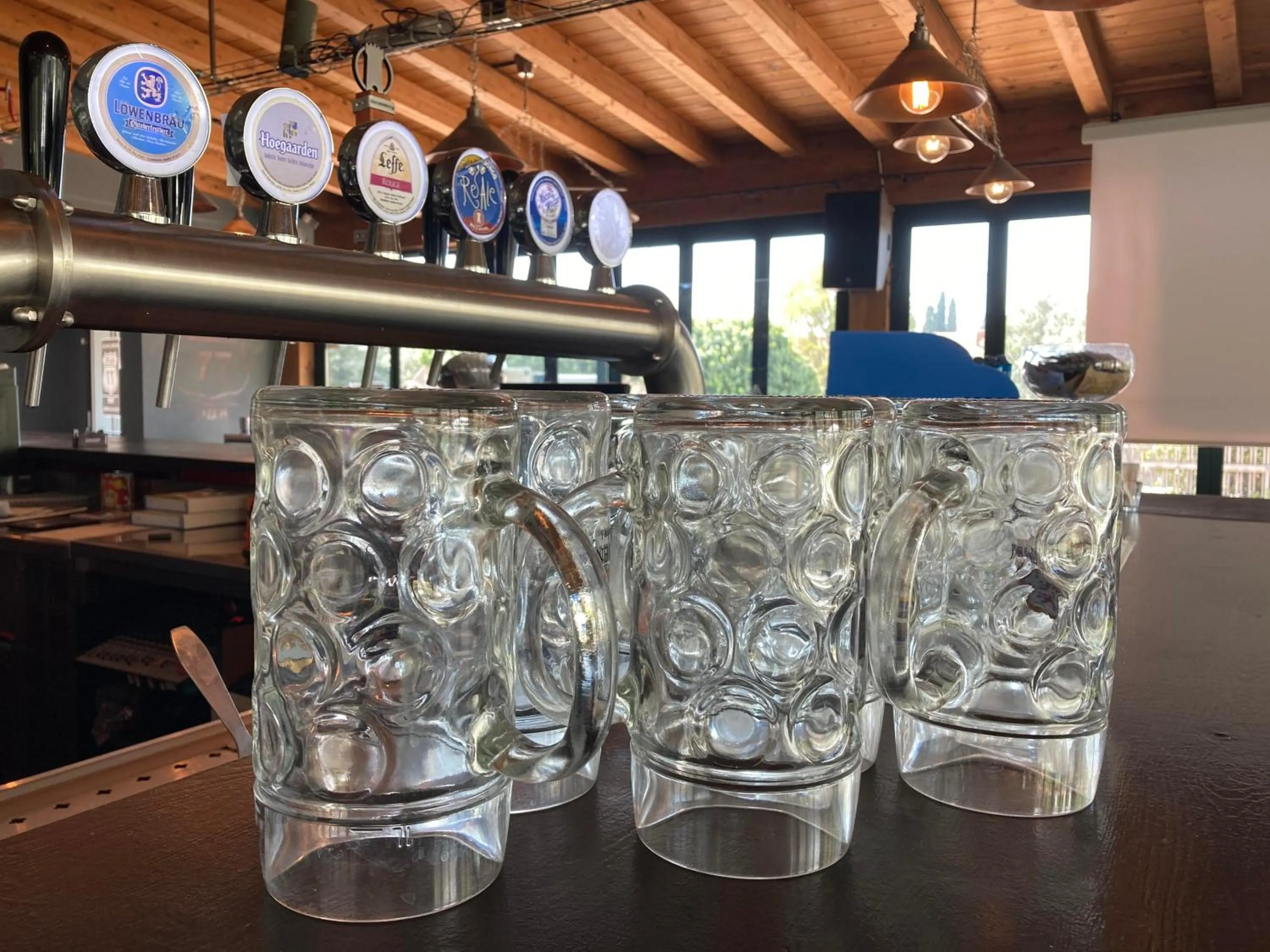 Restaurant/places to eat in Route77 hostel