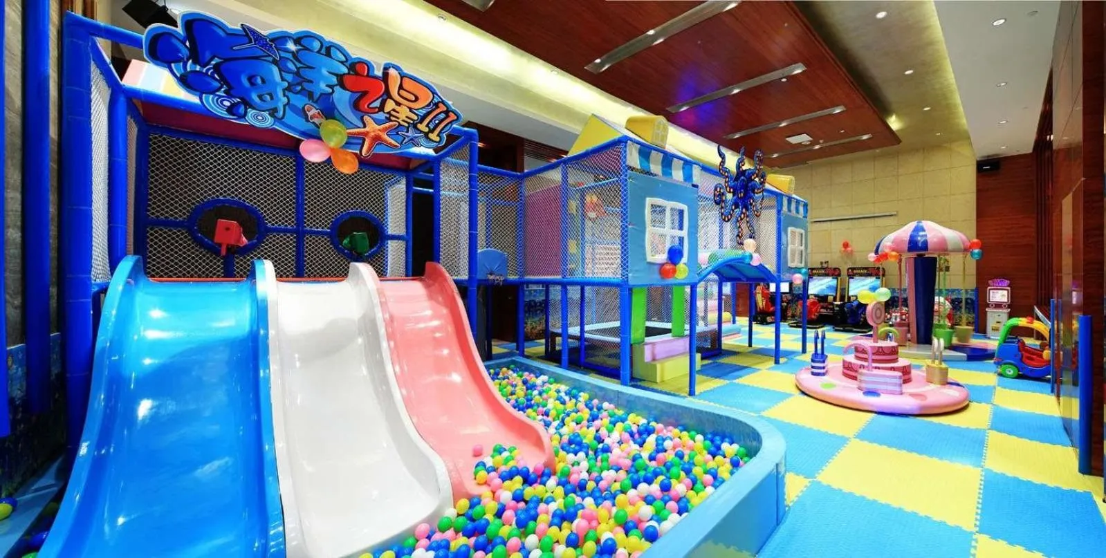 Kids's club in Huidong Regal Palace Resort