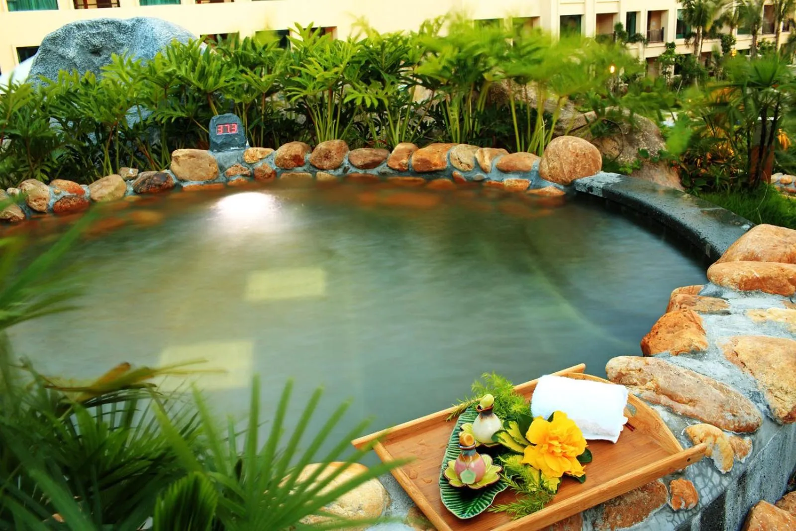 Hot Spring Bath in Huidong Regal Palace Resort