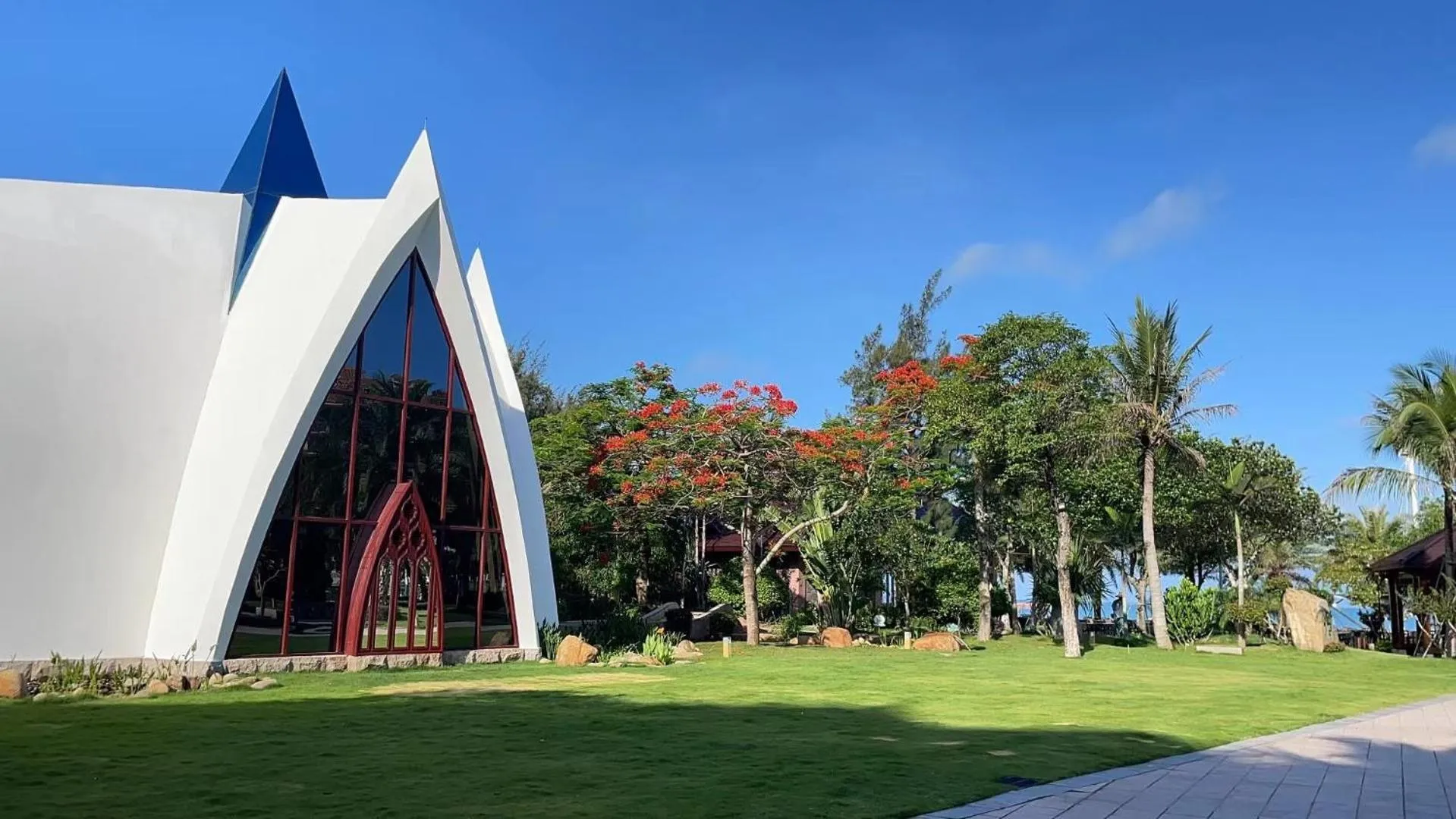 Garden in Huidong Regal Palace Resort