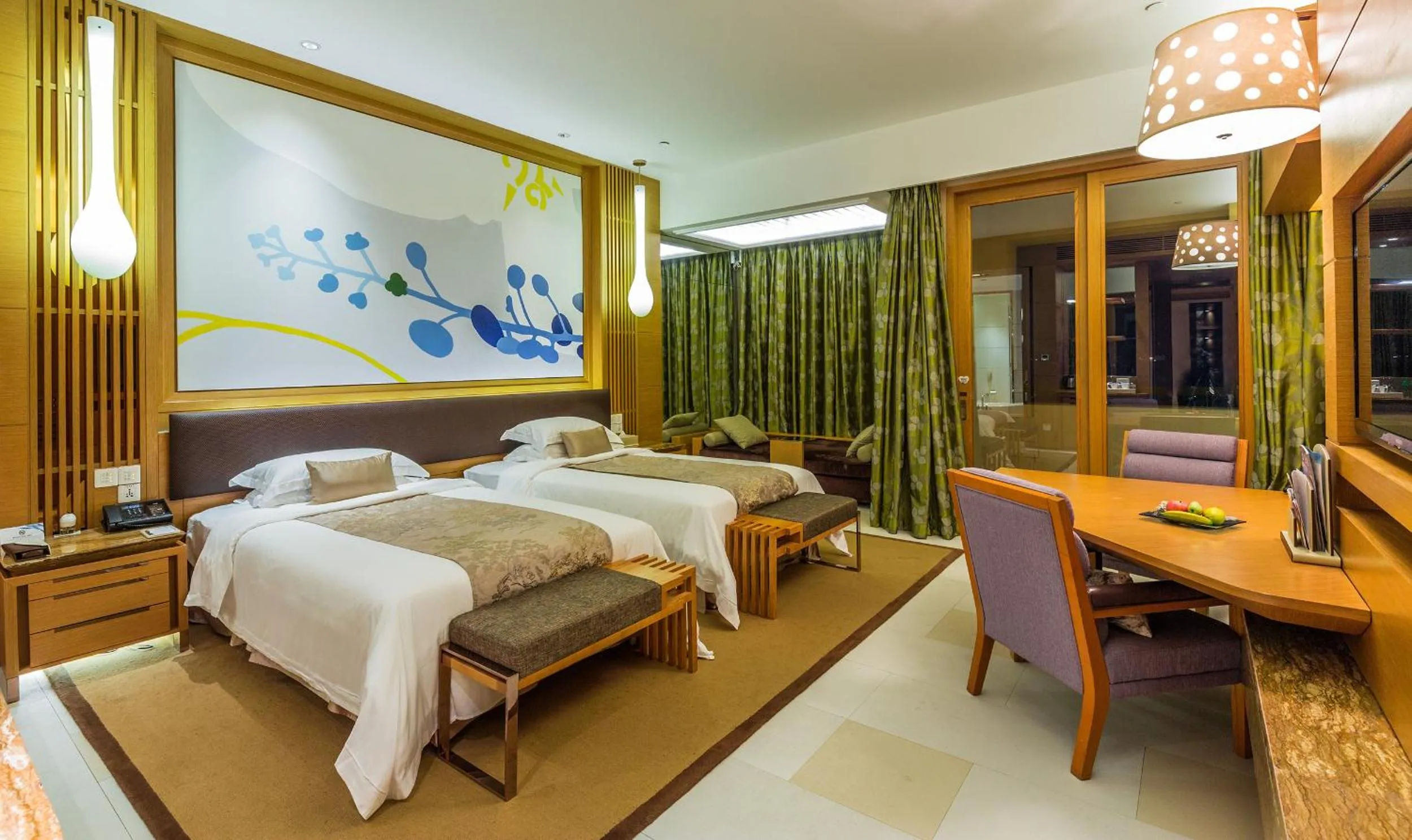 Bed in Huidong Regal Palace Resort