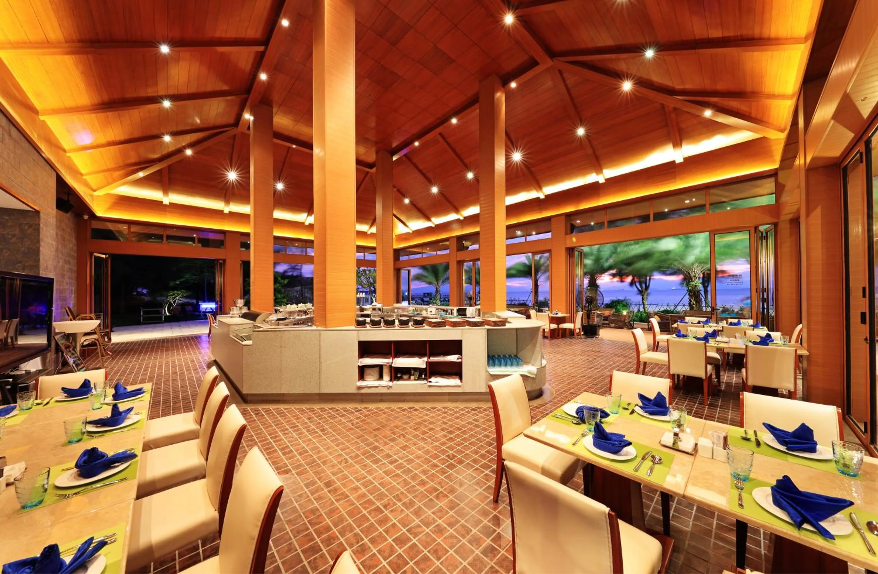 Restaurant/places to eat in Huidong Regal Palace Resort