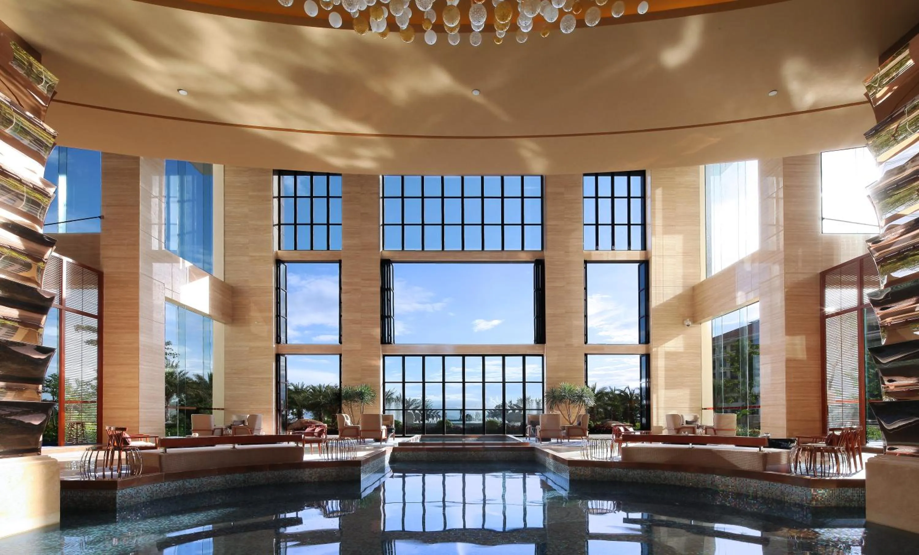 Lobby or reception in Huidong Regal Palace Resort