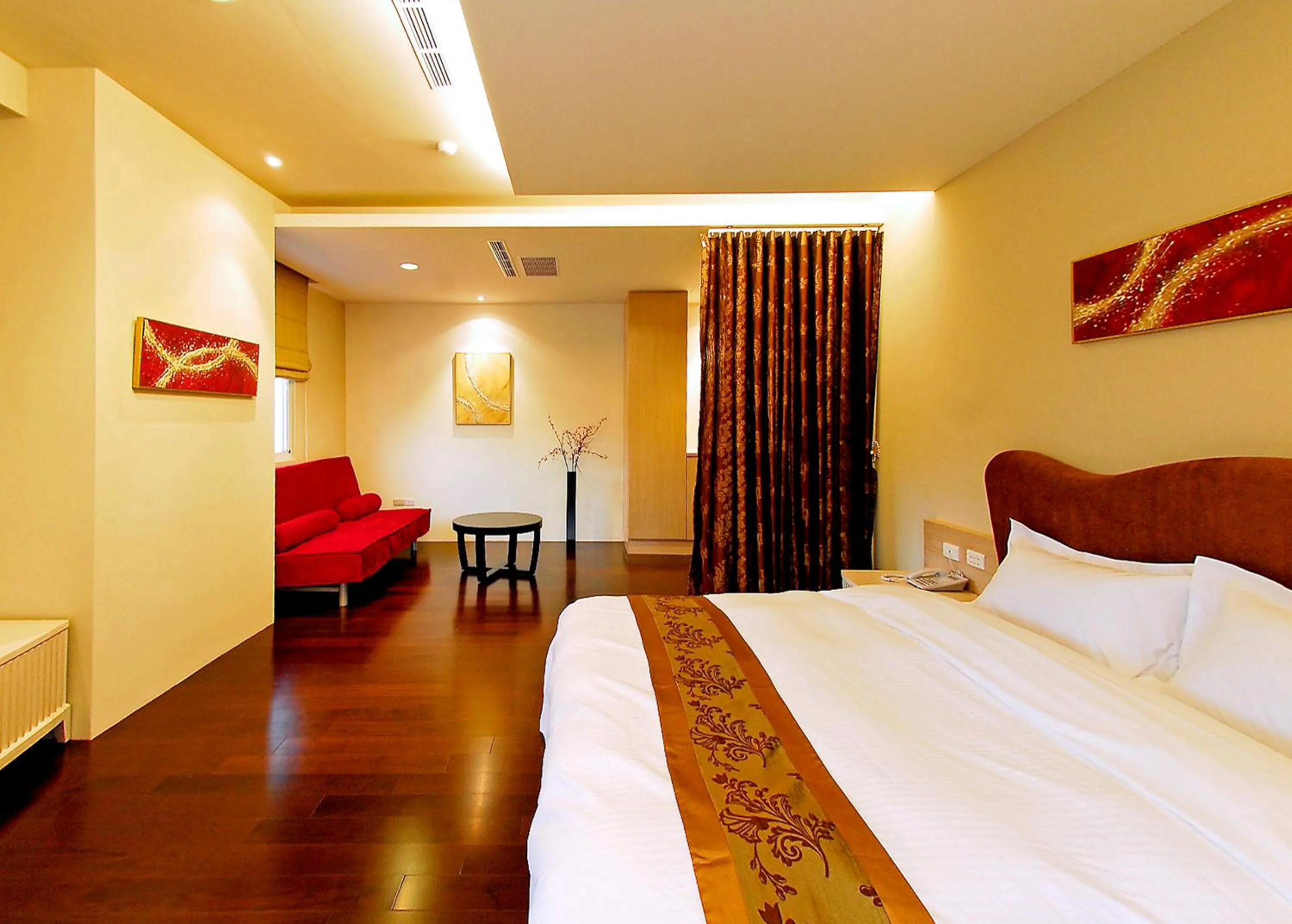 Photo of the whole room, Bed in Sun Moon Lake Karuizawa Villa