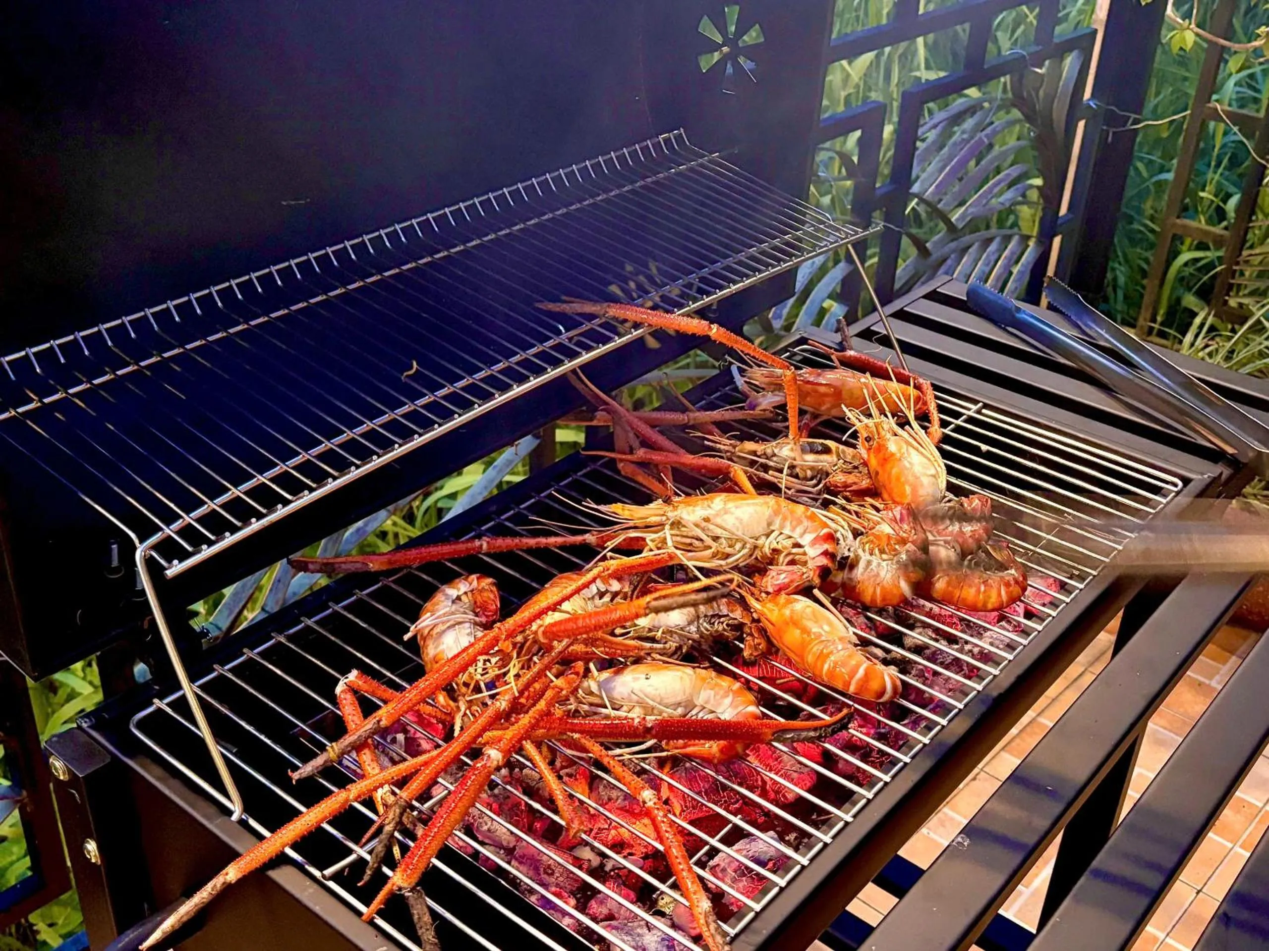 Food and drinks in Mango Home Riverside Eco - Resort