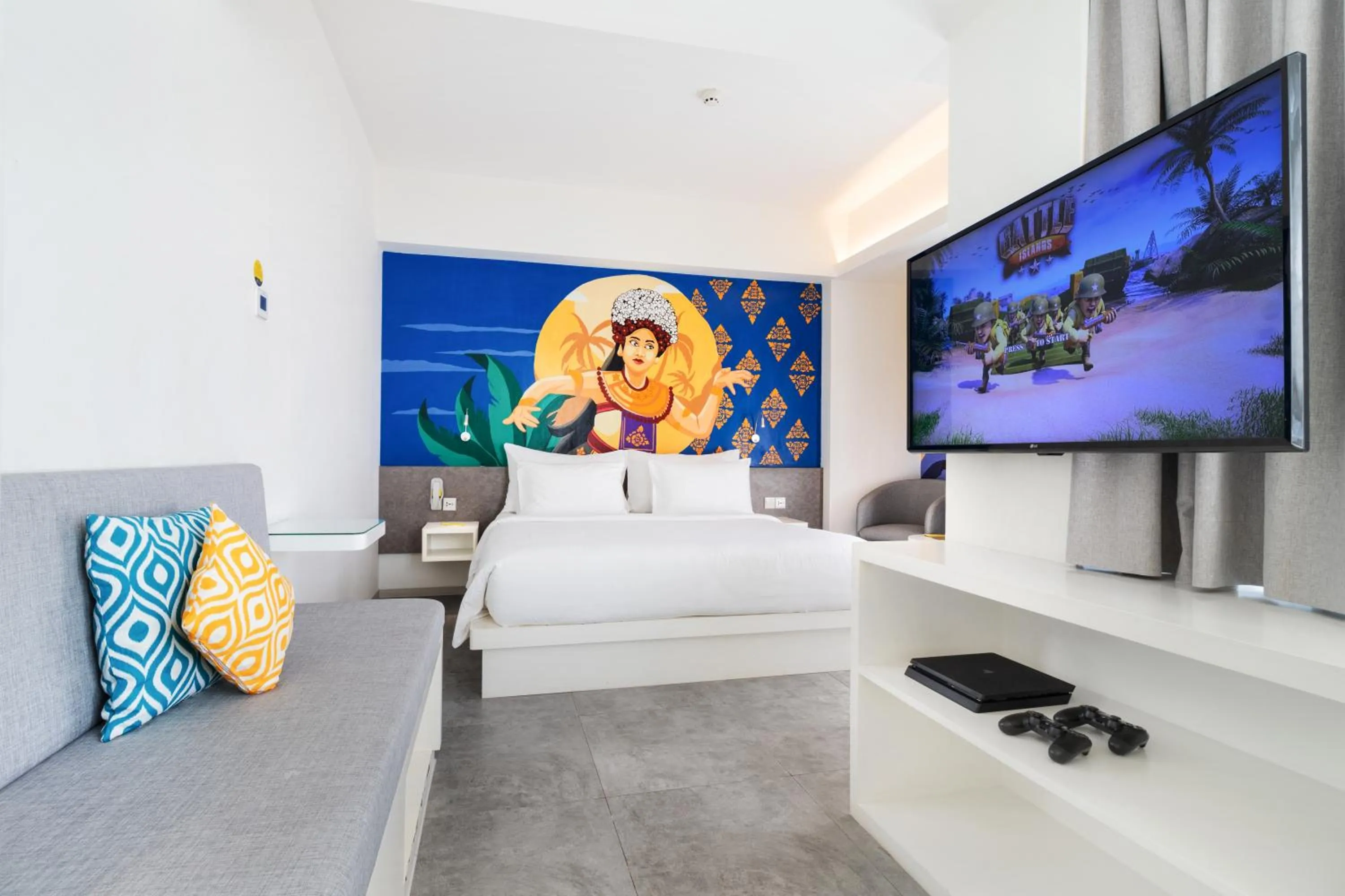 Photo of the whole room, Bed in YELLO Hotel Kuta Beachwalk Bali