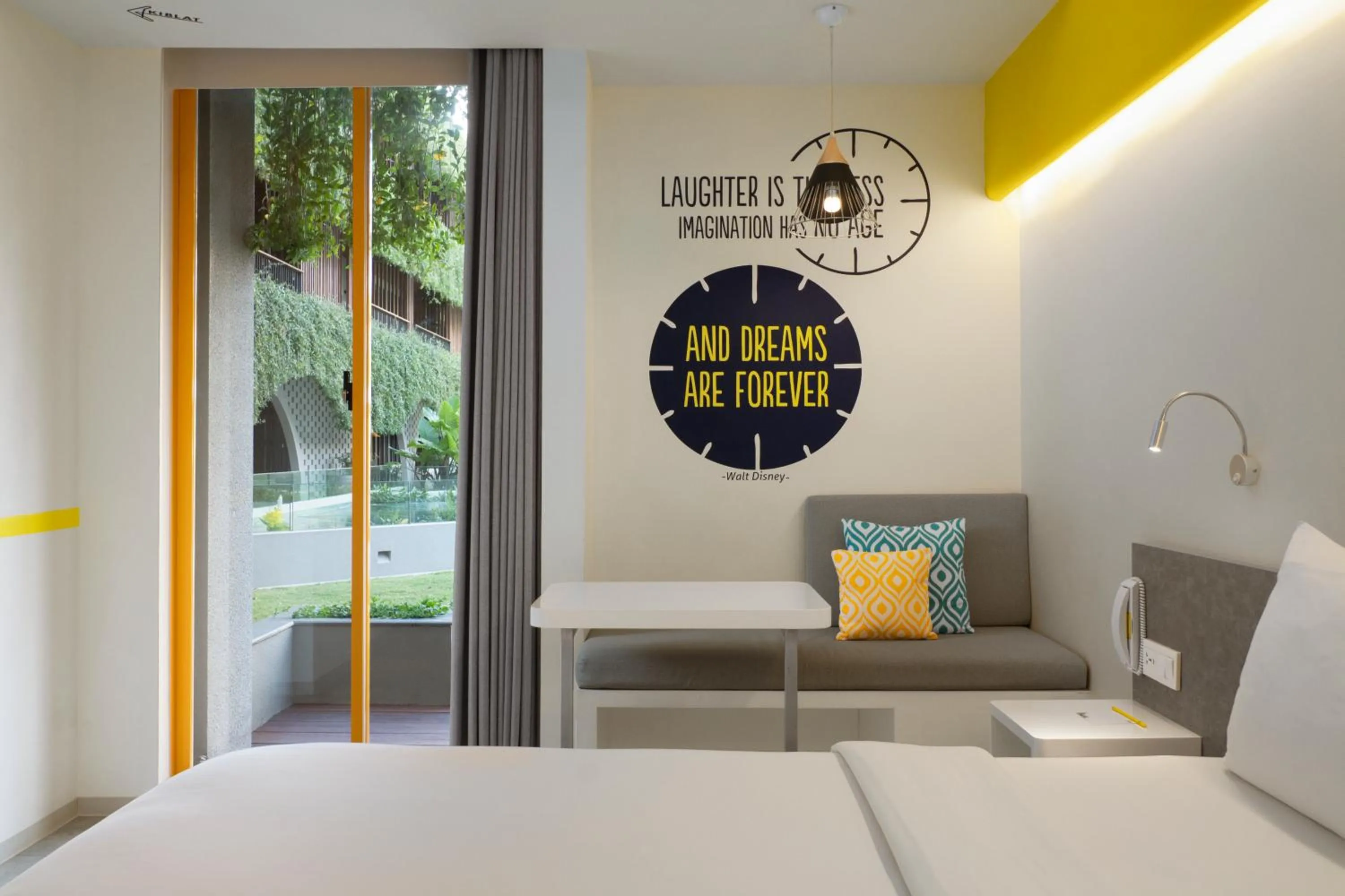 Bedroom, Bed in YELLO Hotel Kuta Beachwalk Bali