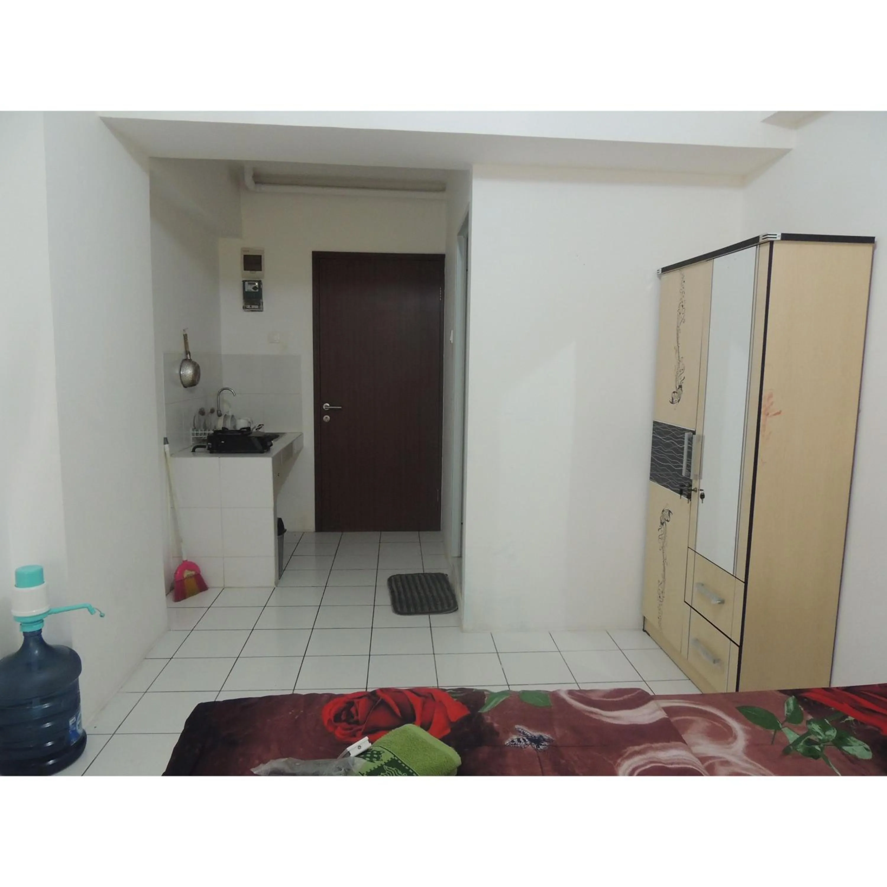 Bedroom in Reva Room on Gunung Putri Square Apartment