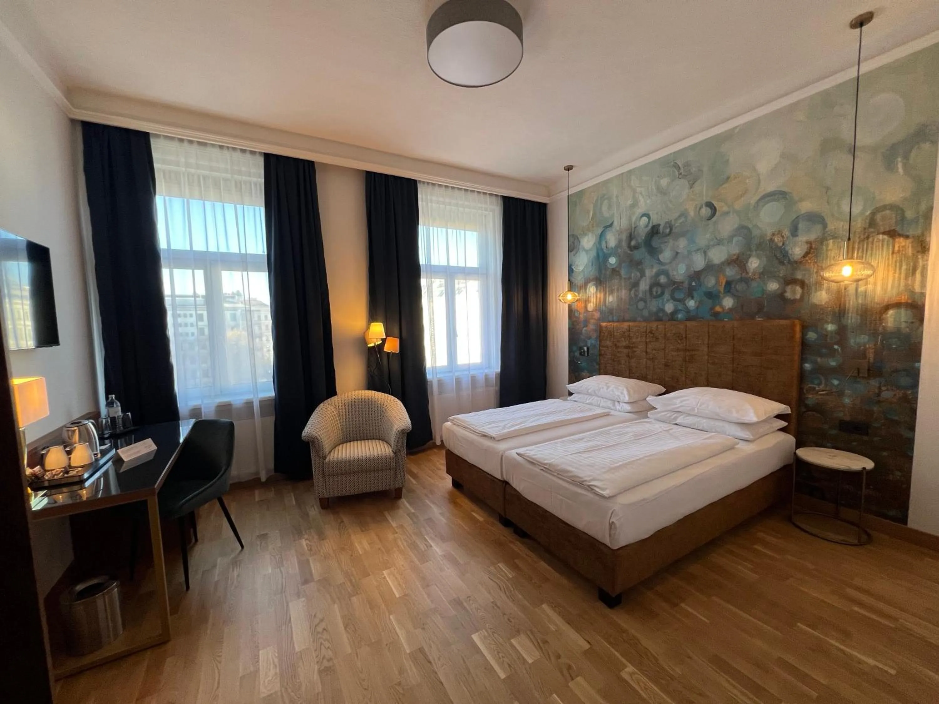 Bedroom, Bed in Hotel Secession an der Oper