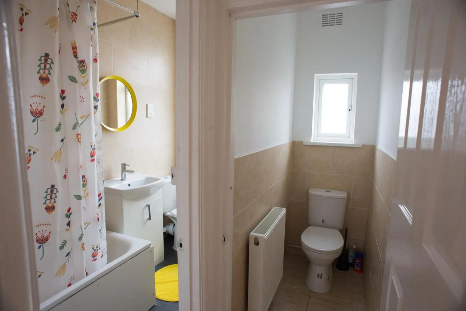 Bathroom in Tooting Bec Rooms by PrimeCityHosts