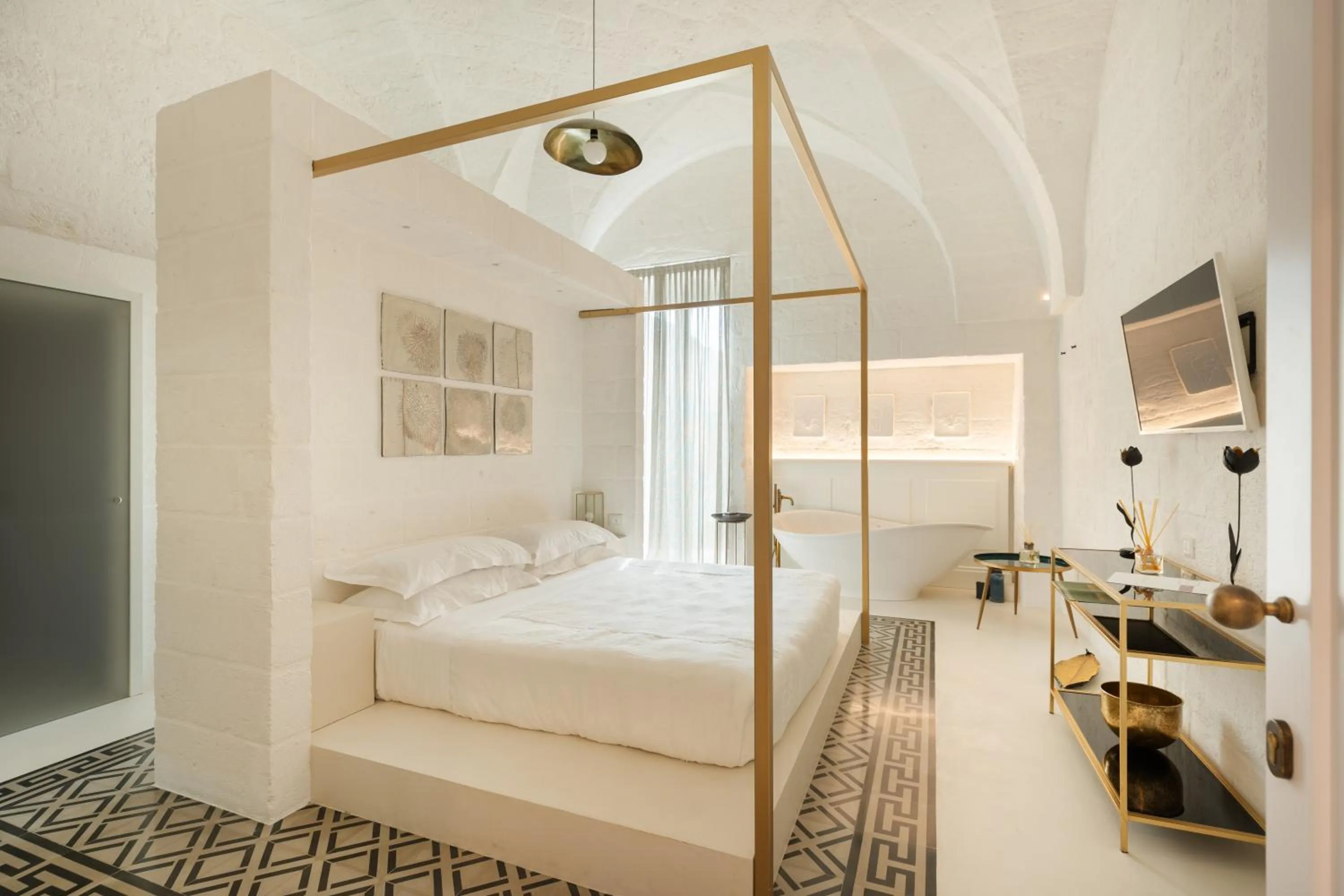 Bedroom, Bed in AL PALAZZO La Dimora by Apulia Hospitality