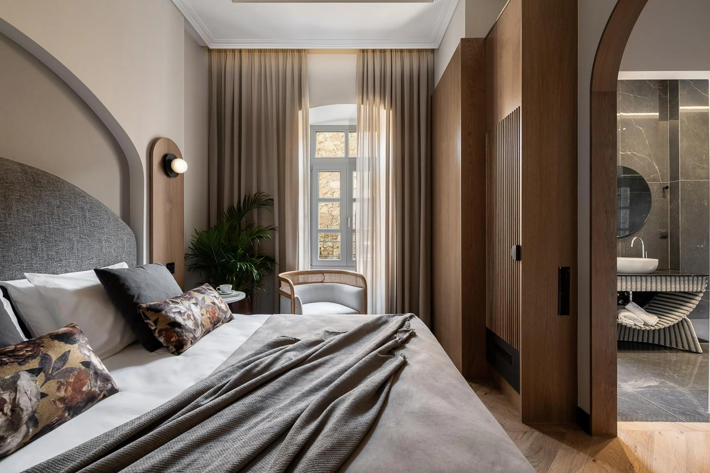 Photo of the whole room, Bed in Malmo Historic Hotel