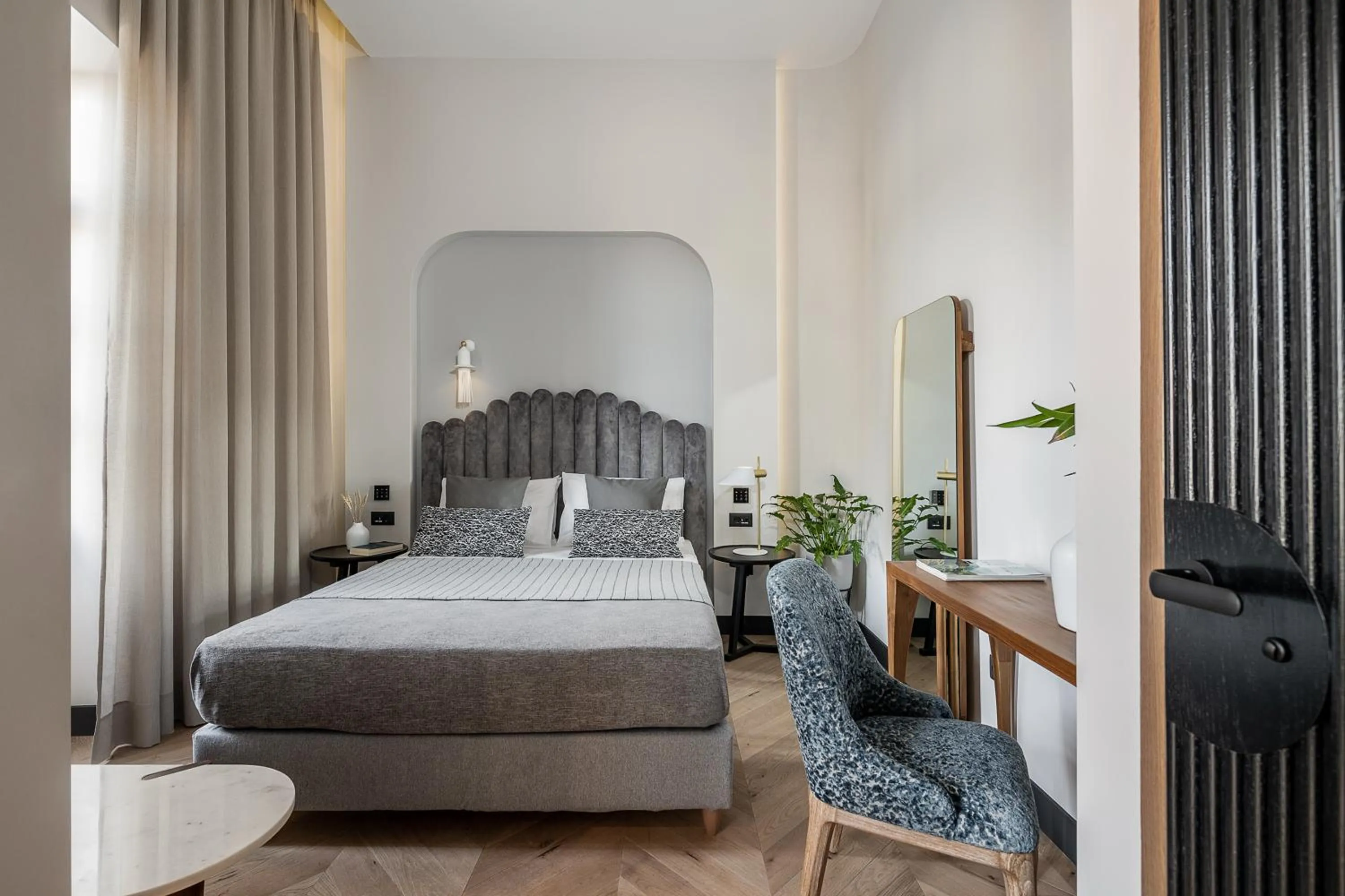 Photo of the whole room, Bed in Malmo Historic Hotel