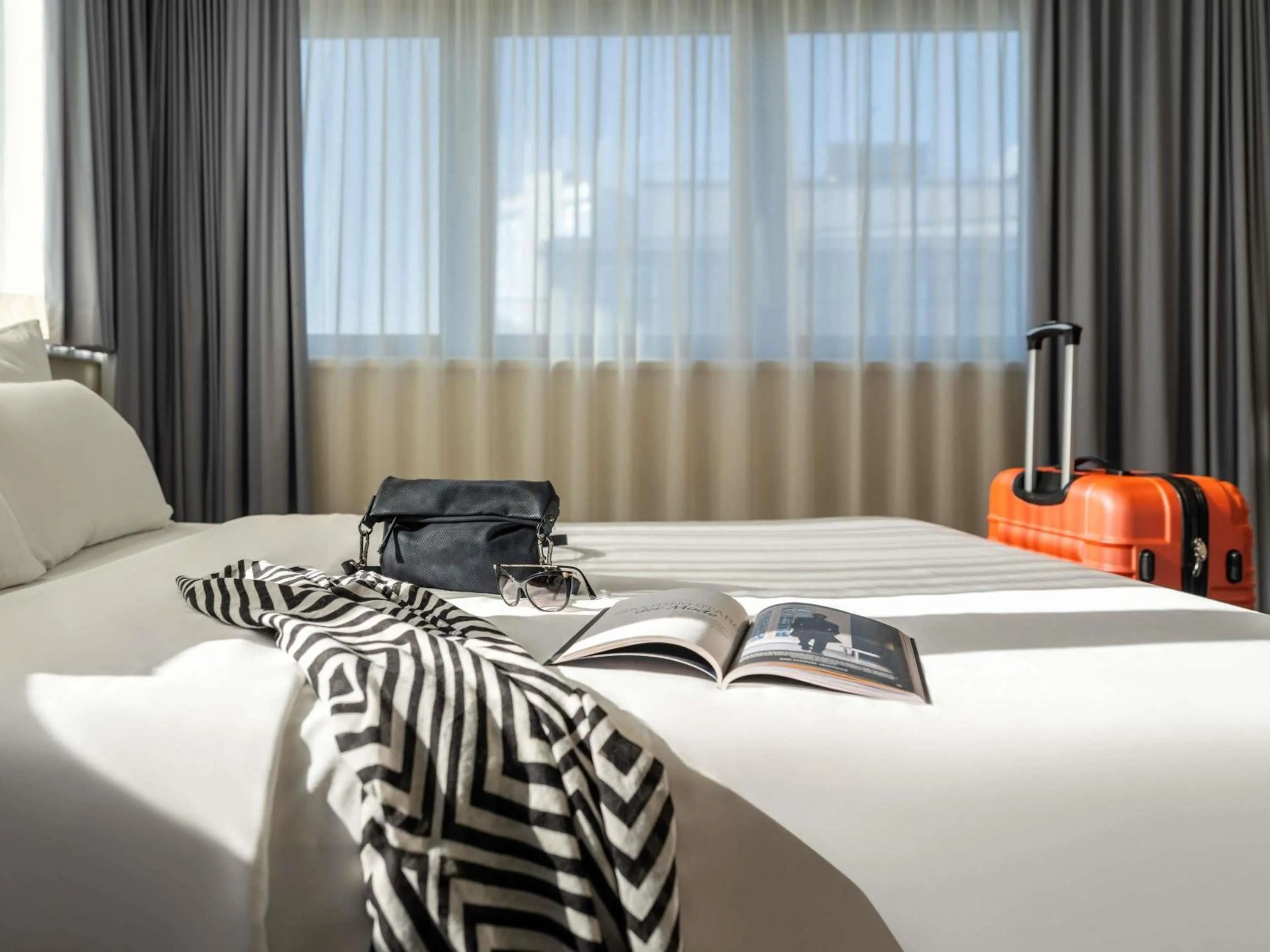 Bedroom, Bed in Novotel Wien City