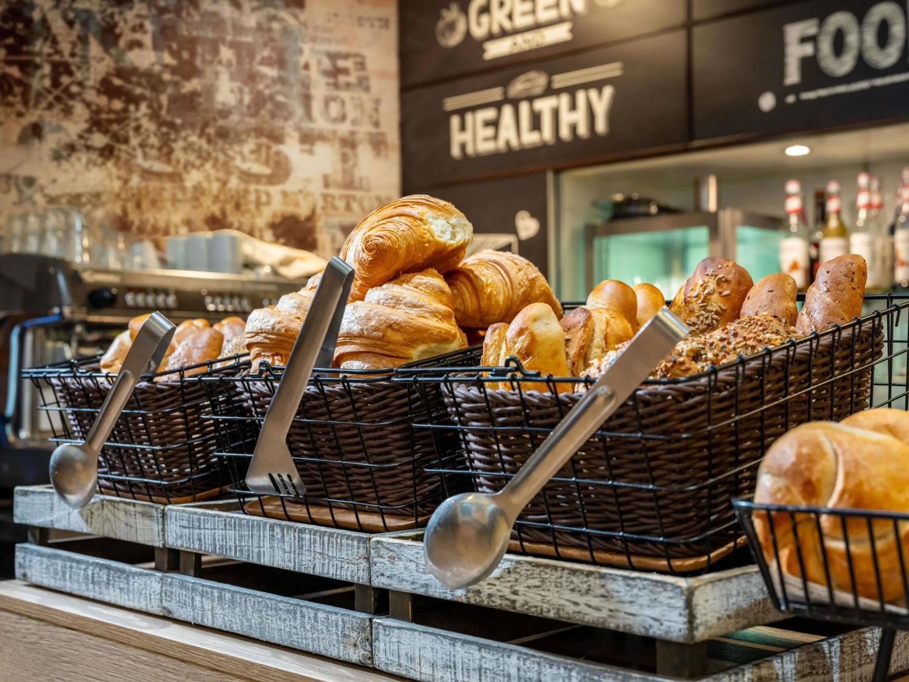 Breakfast in Novotel Wien City