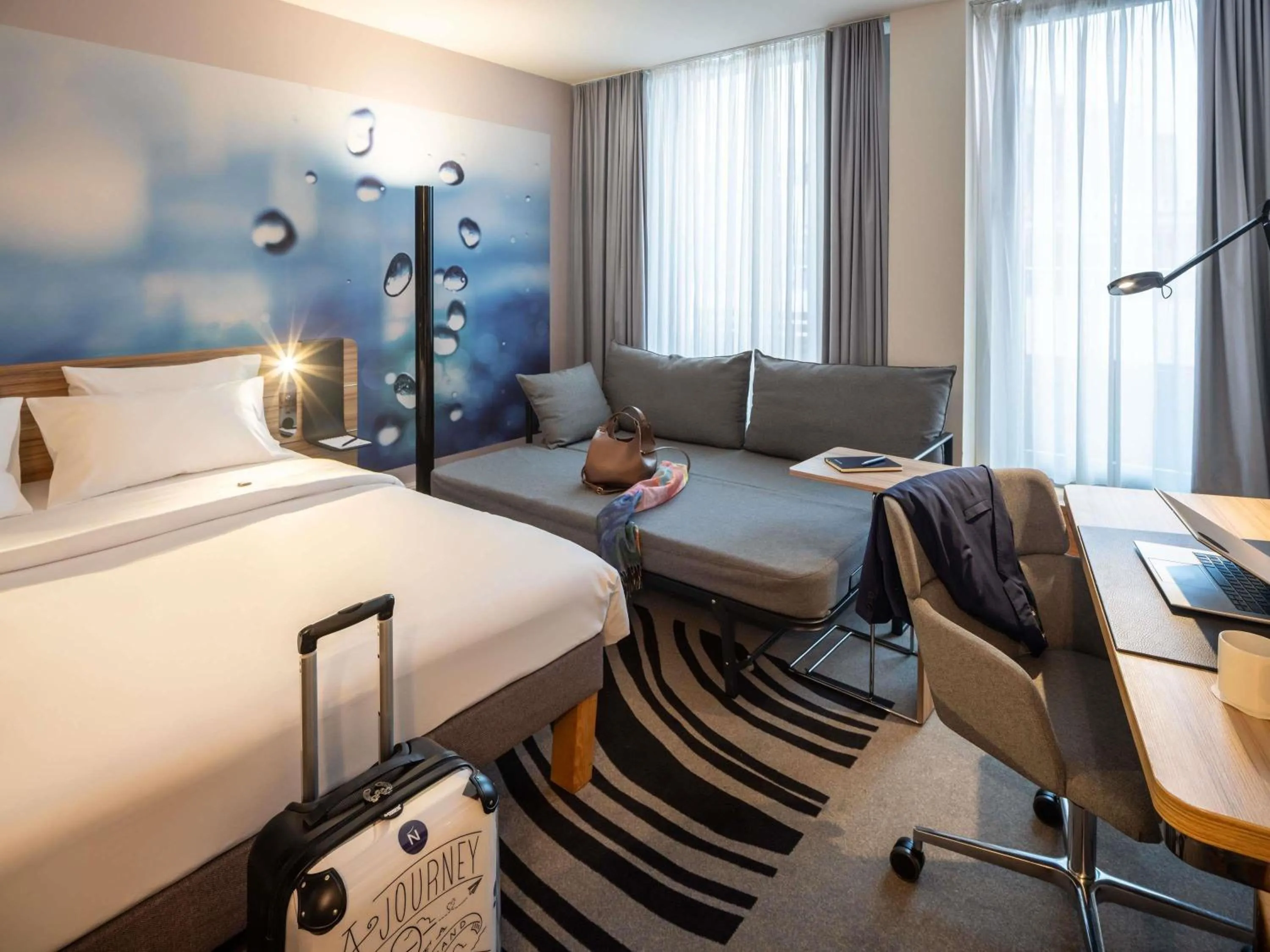 Bedroom, Bed in Novotel Wien City