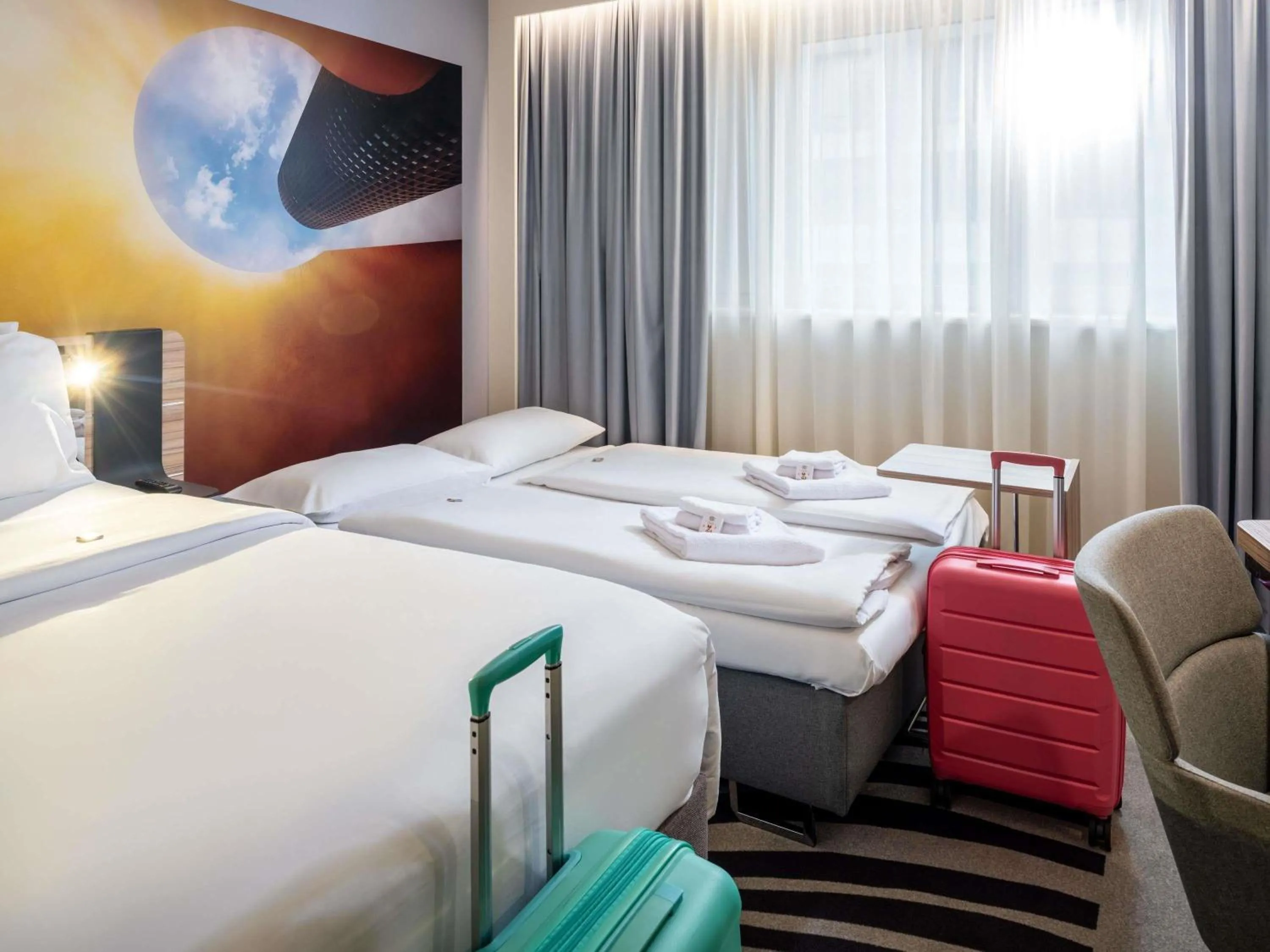 Bedroom, Bed in Novotel Wien City