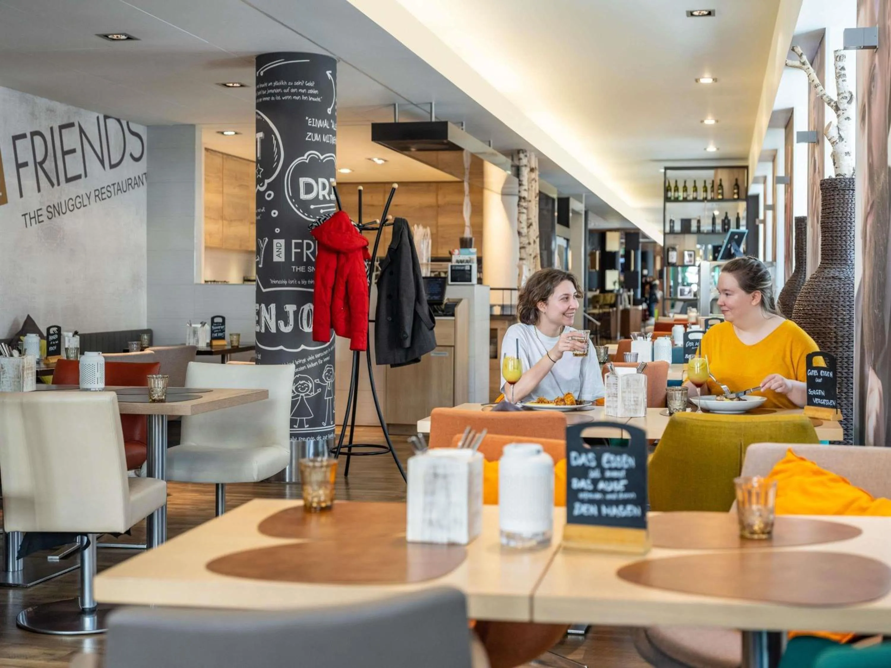 Restaurant/places to eat in Novotel Wien City