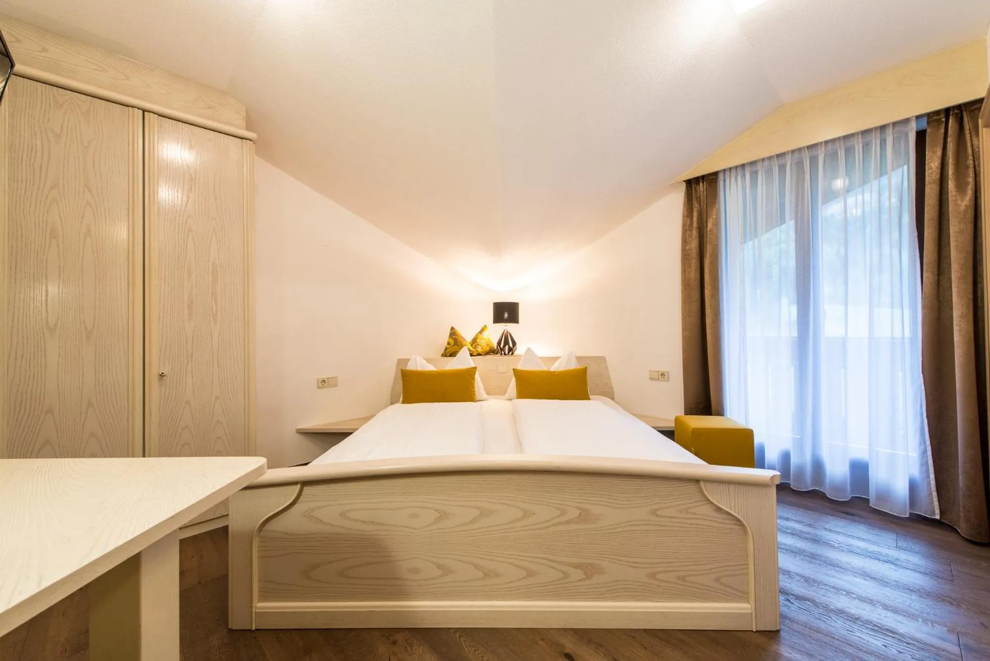 Bed in Hotel Sigmunderhof