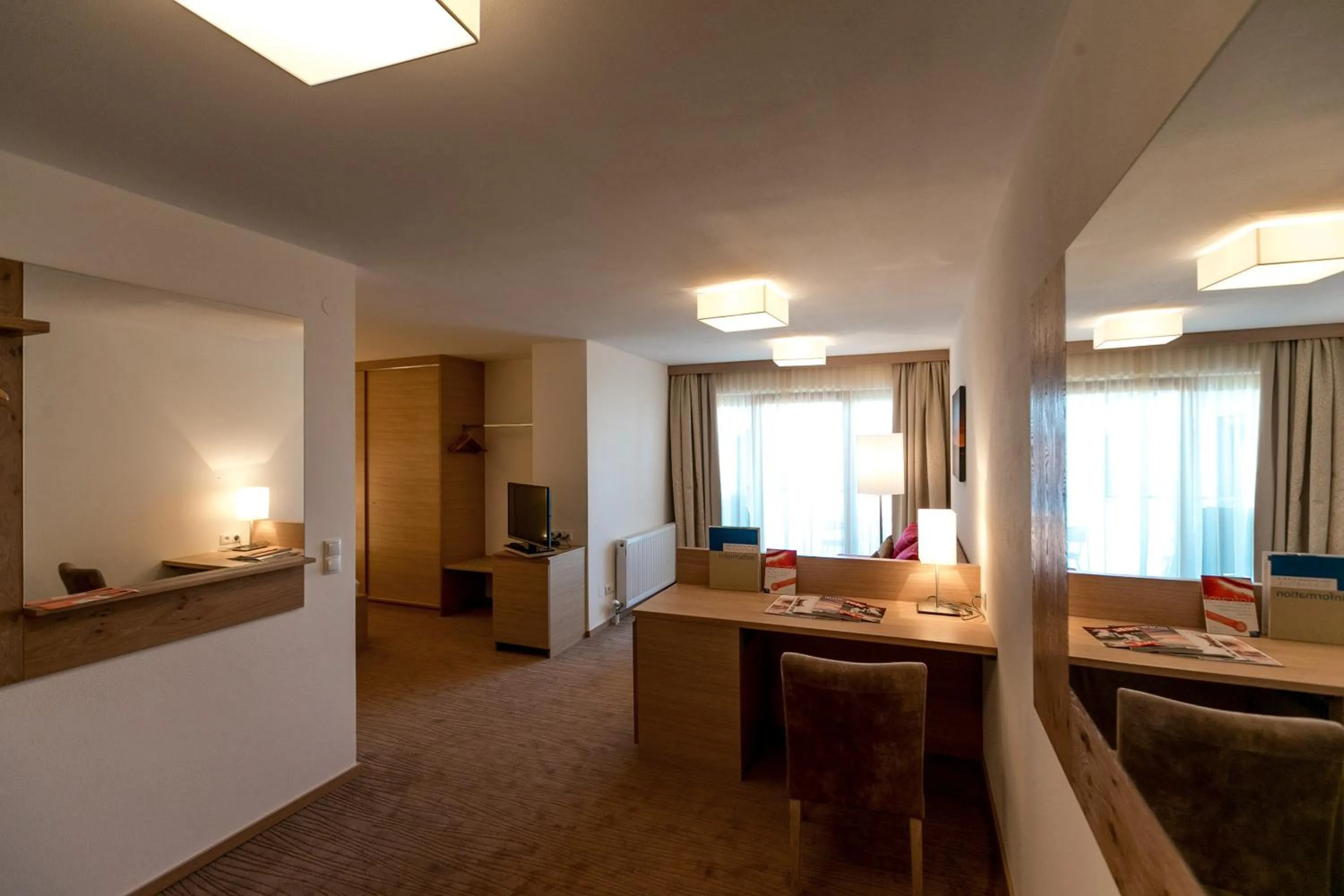Apartment with Lake View in Hotel Schönblick