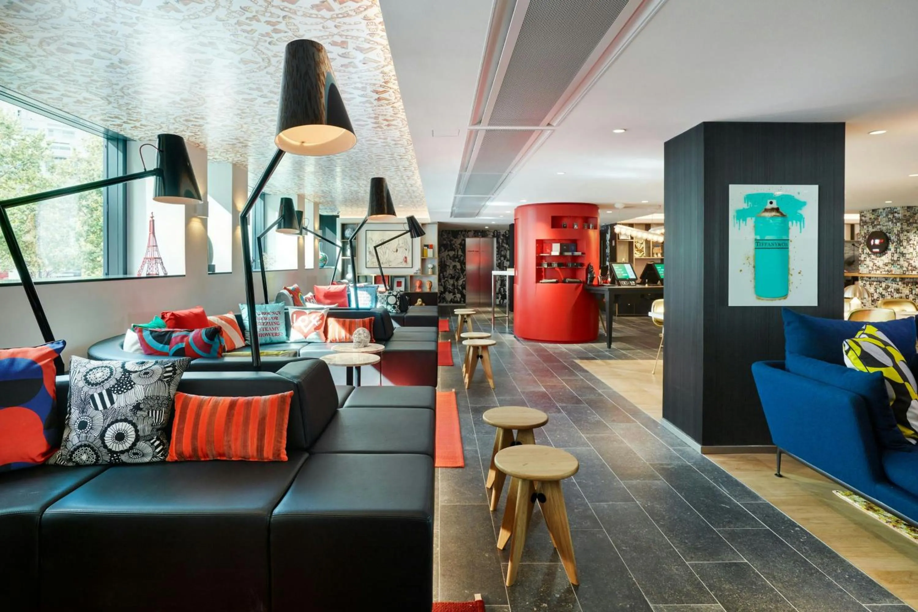 Lobby or reception in citizenM Paris Champs-Élysées