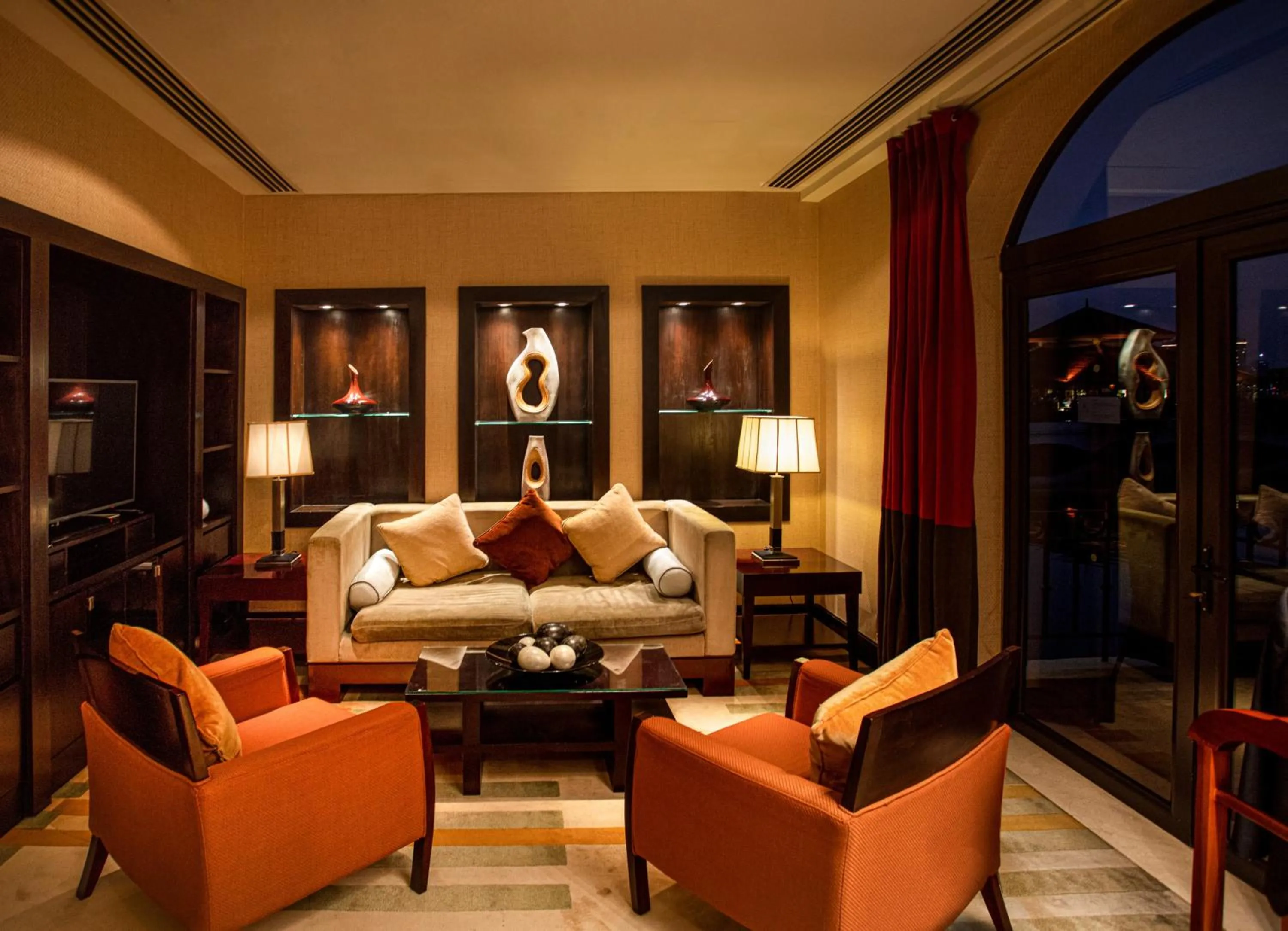 Lounge or bar in InterContinental Hanoi Westlake by IHG