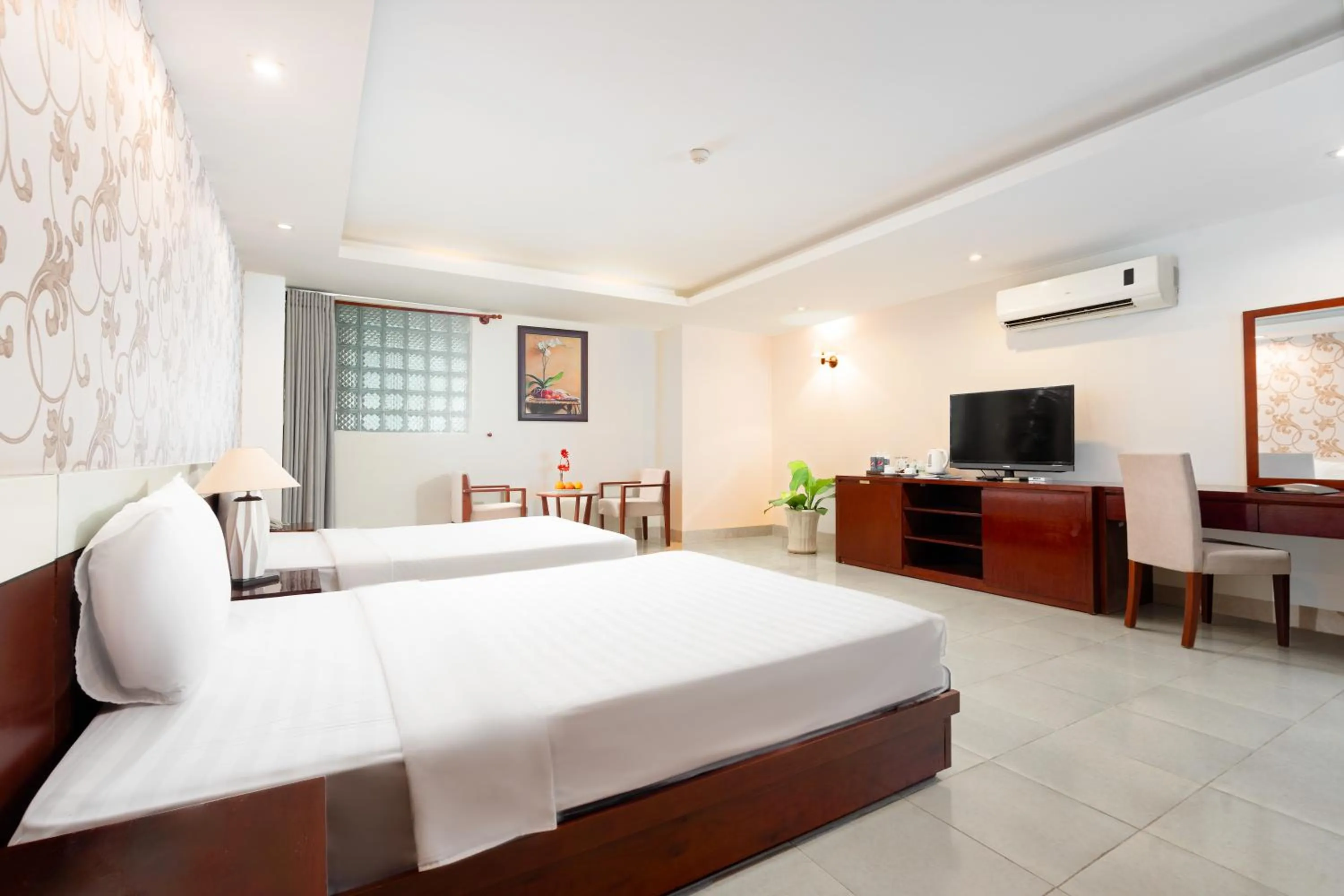 Communal lounge/ TV room in BIDV Beach Hotel Nha Trang