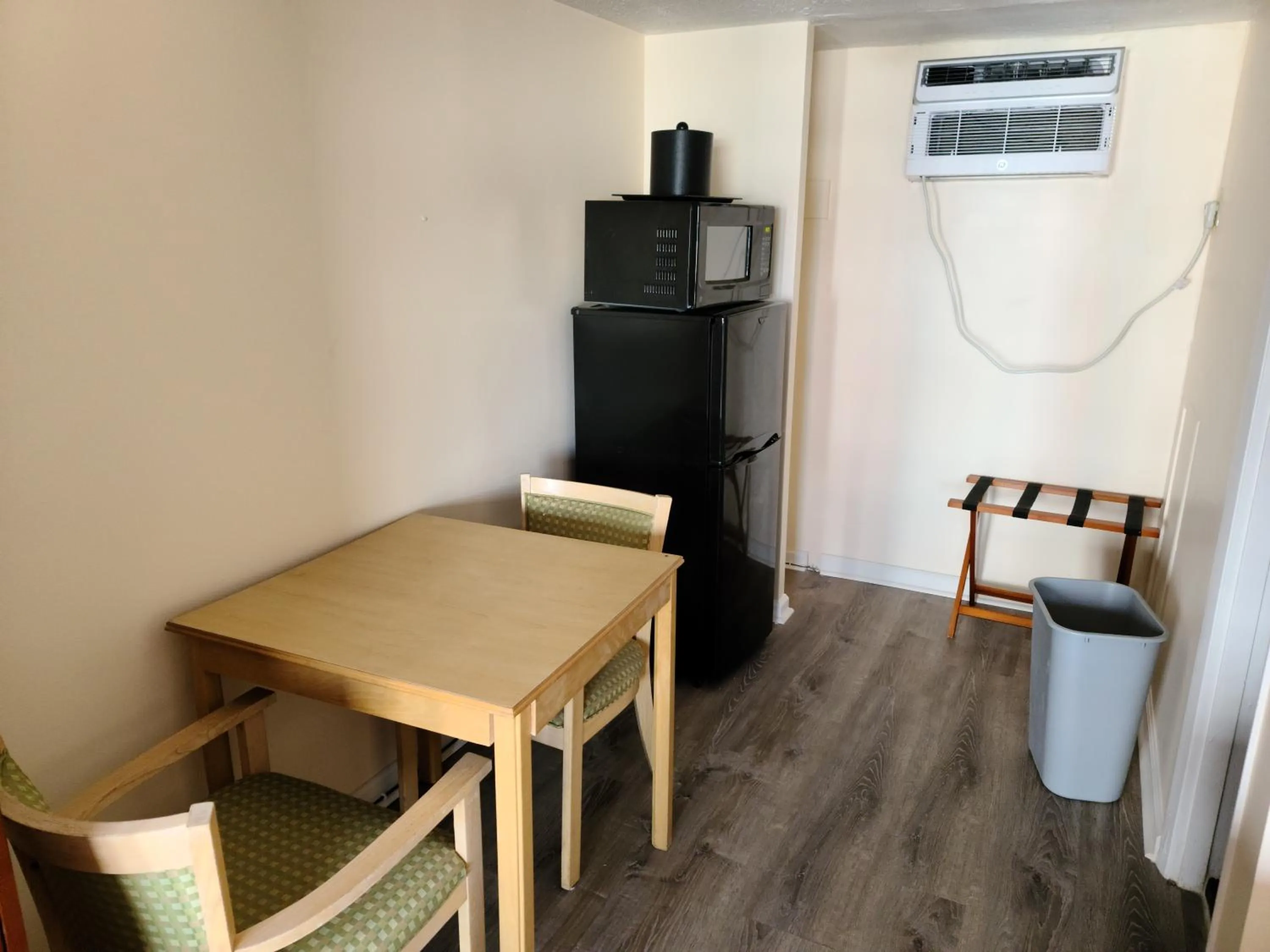 Oceanfront Twilight Surf Hotel