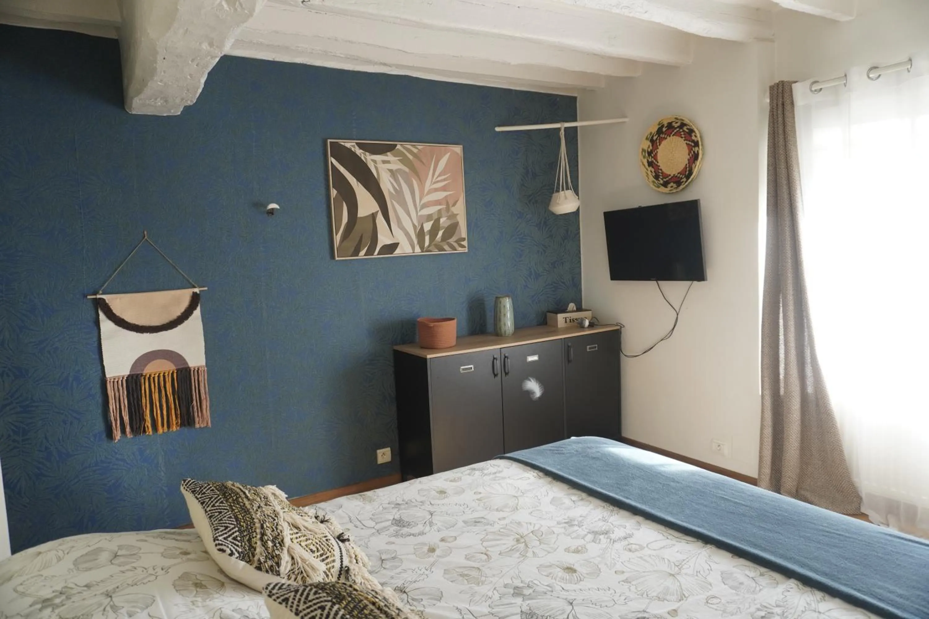 Bedroom, Bed in Le Domaine du Moulin 28 proche Chartres