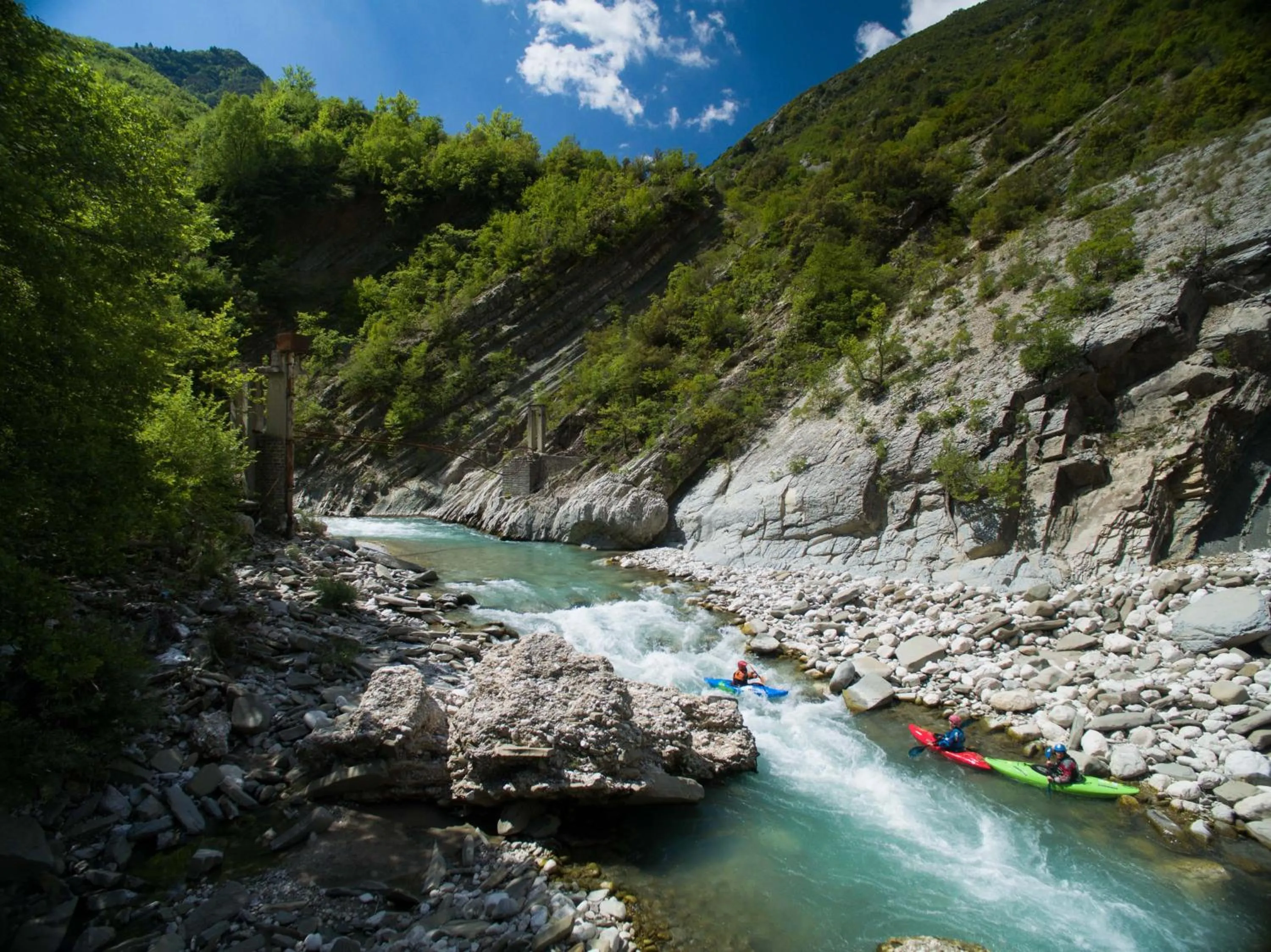 Entertainment in Rodami