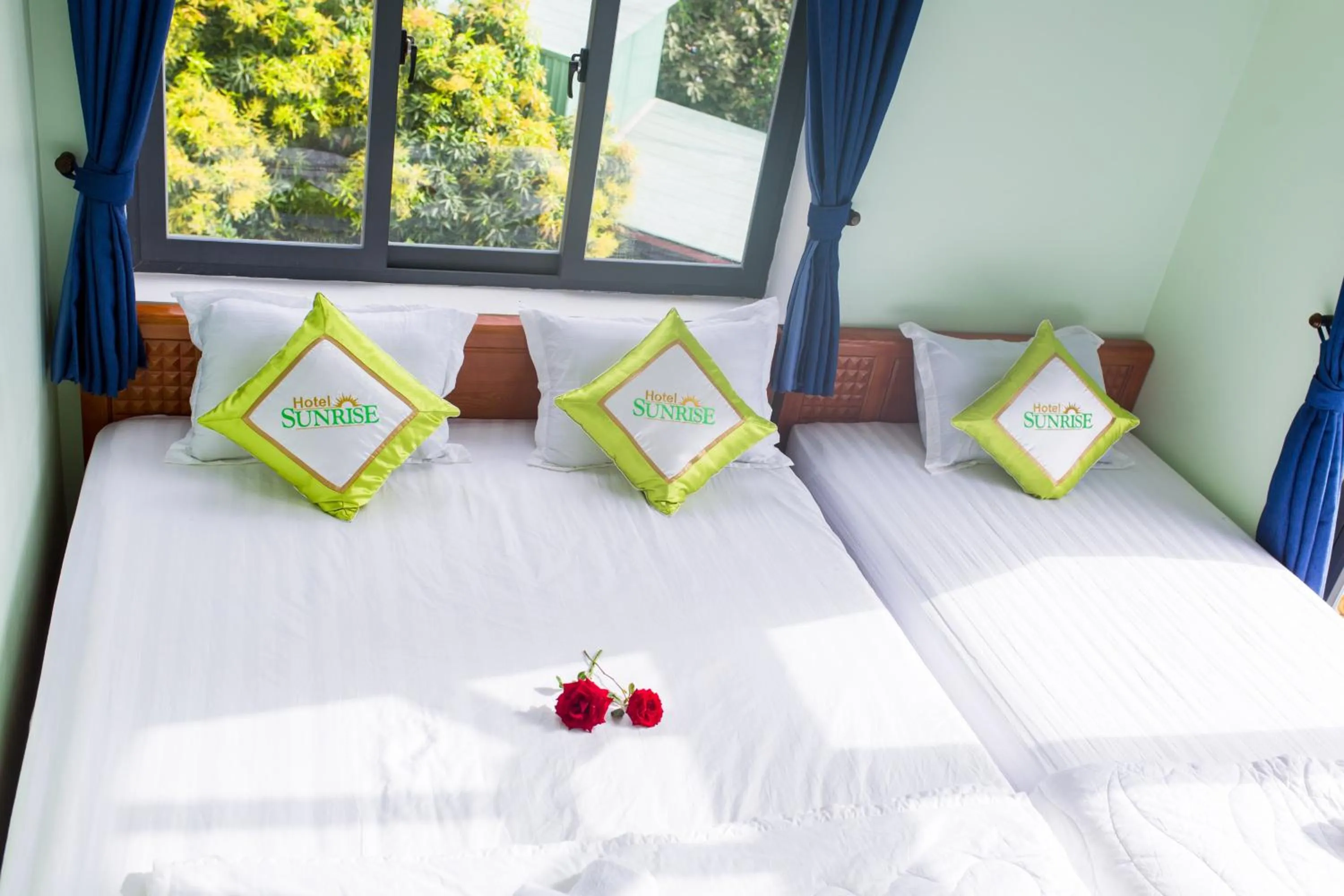 Bedroom, Bed in SUNRISE HOTEL