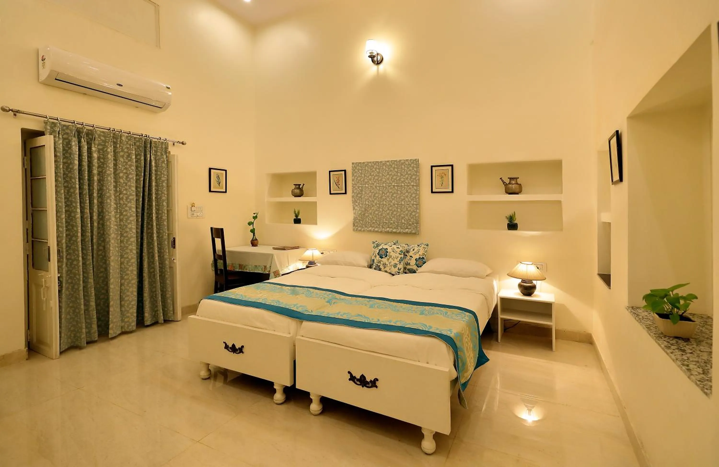 Bedroom in The Cavalry - Abhay Niwas